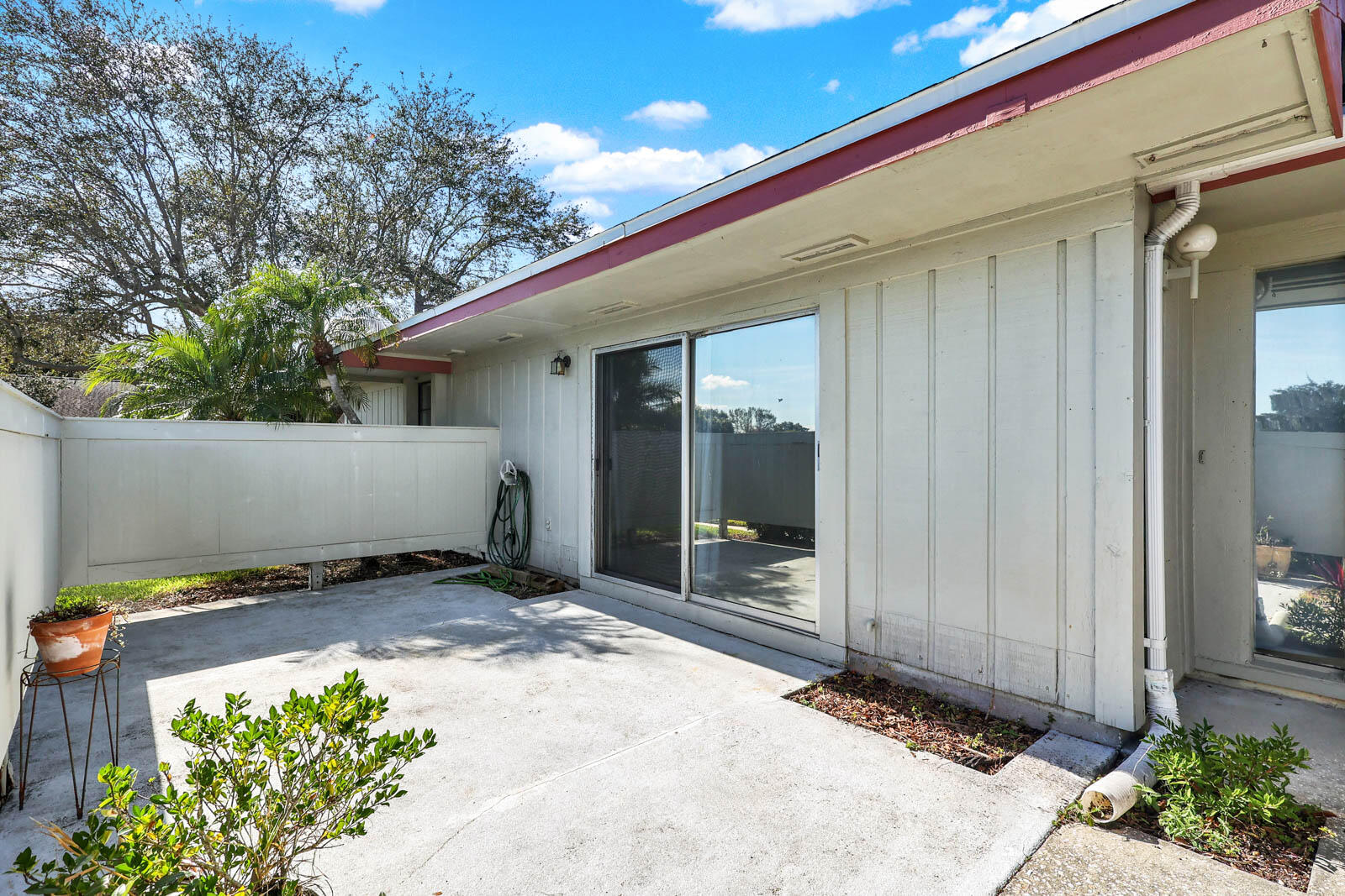 4104 NW Cinnamon Tree Circle