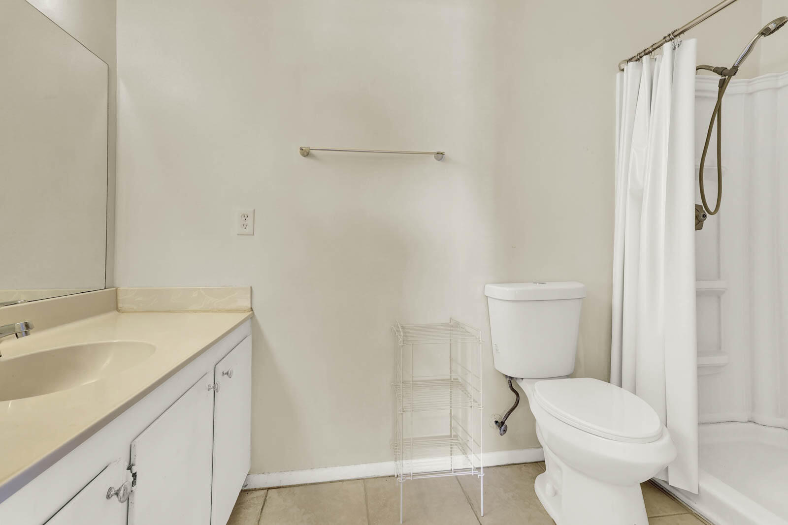 4104 NW Cinnamon Tree Circle