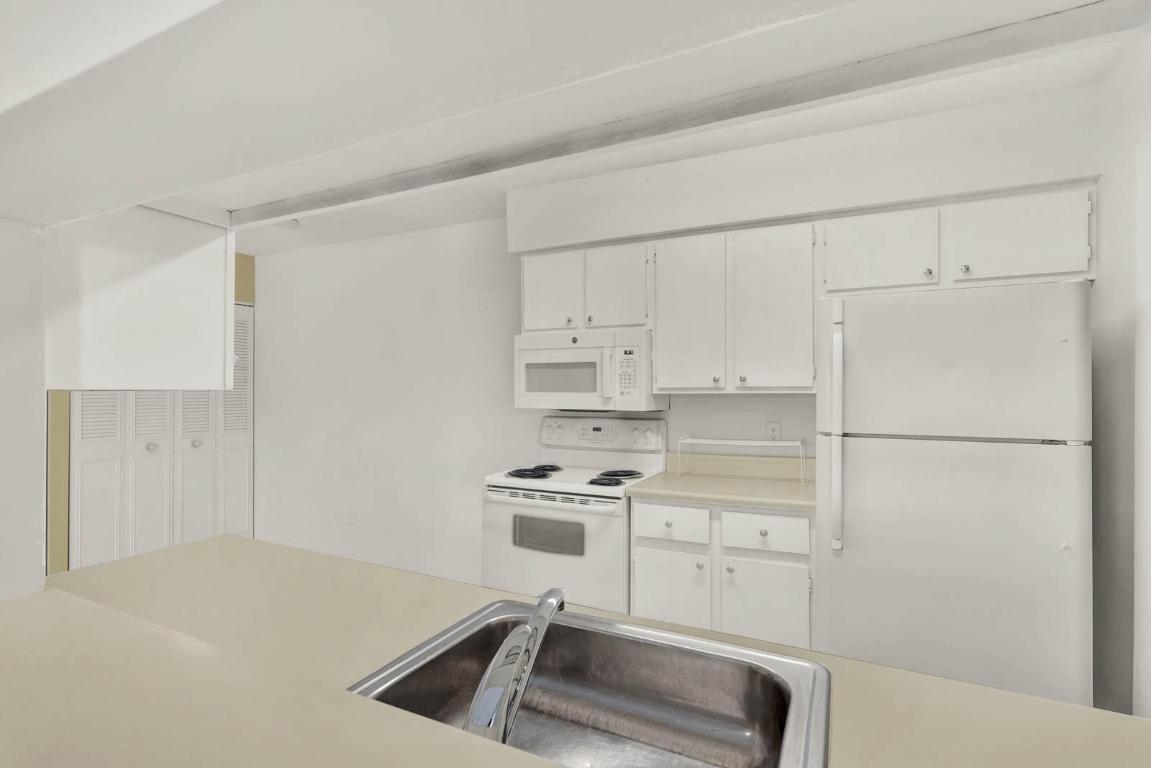 4104 NW Cinnamon Tree Circle