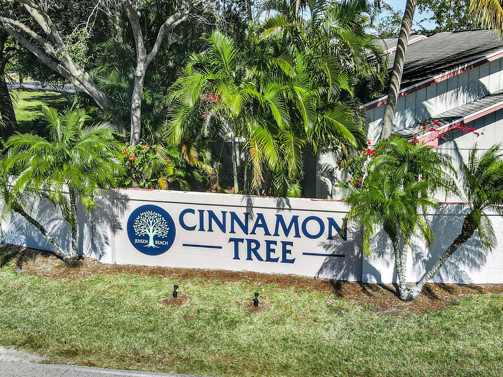 4104 NW Cinnamon Tree Circle