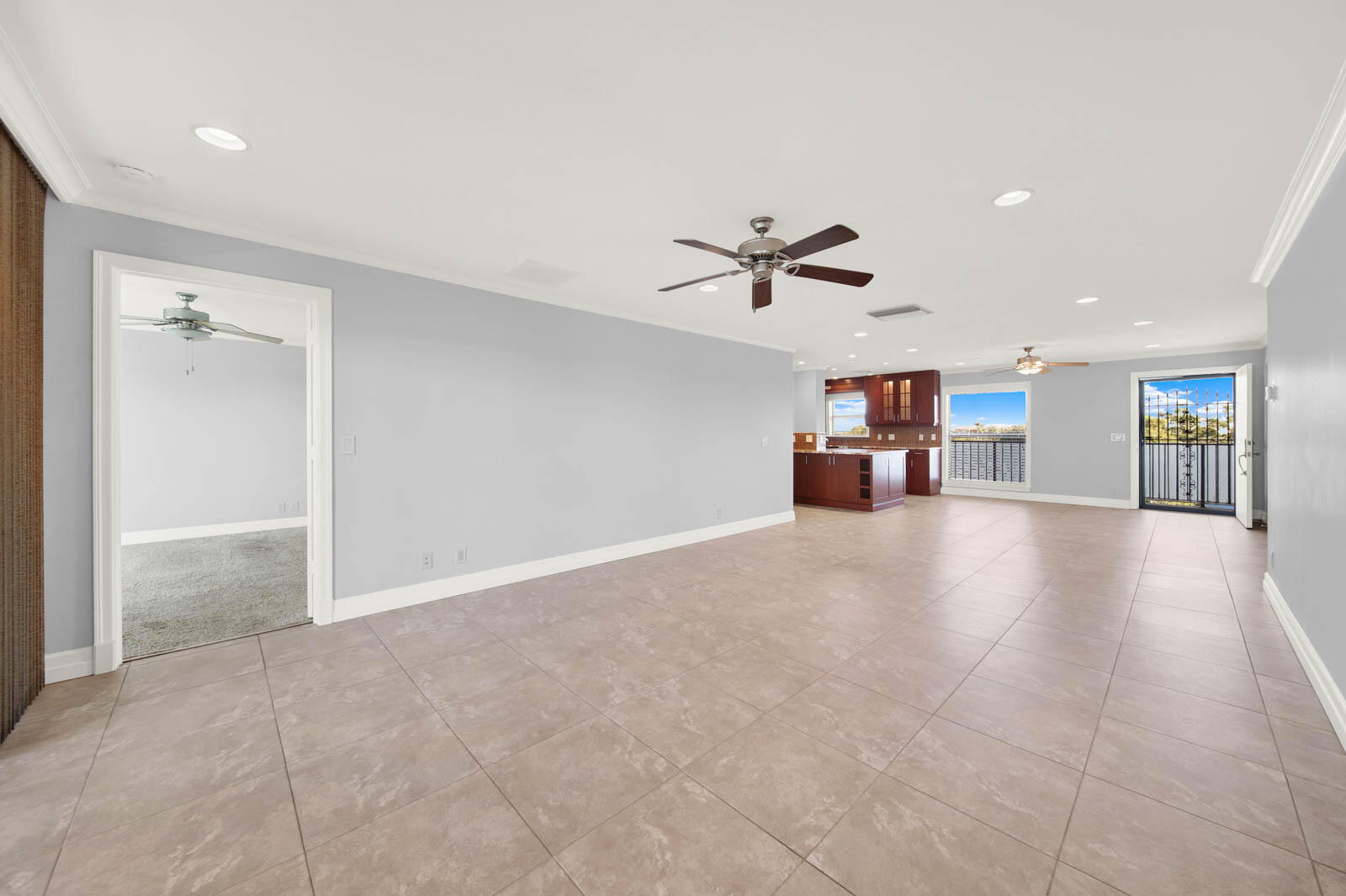 624 SW Saint Lucie Crescent 406