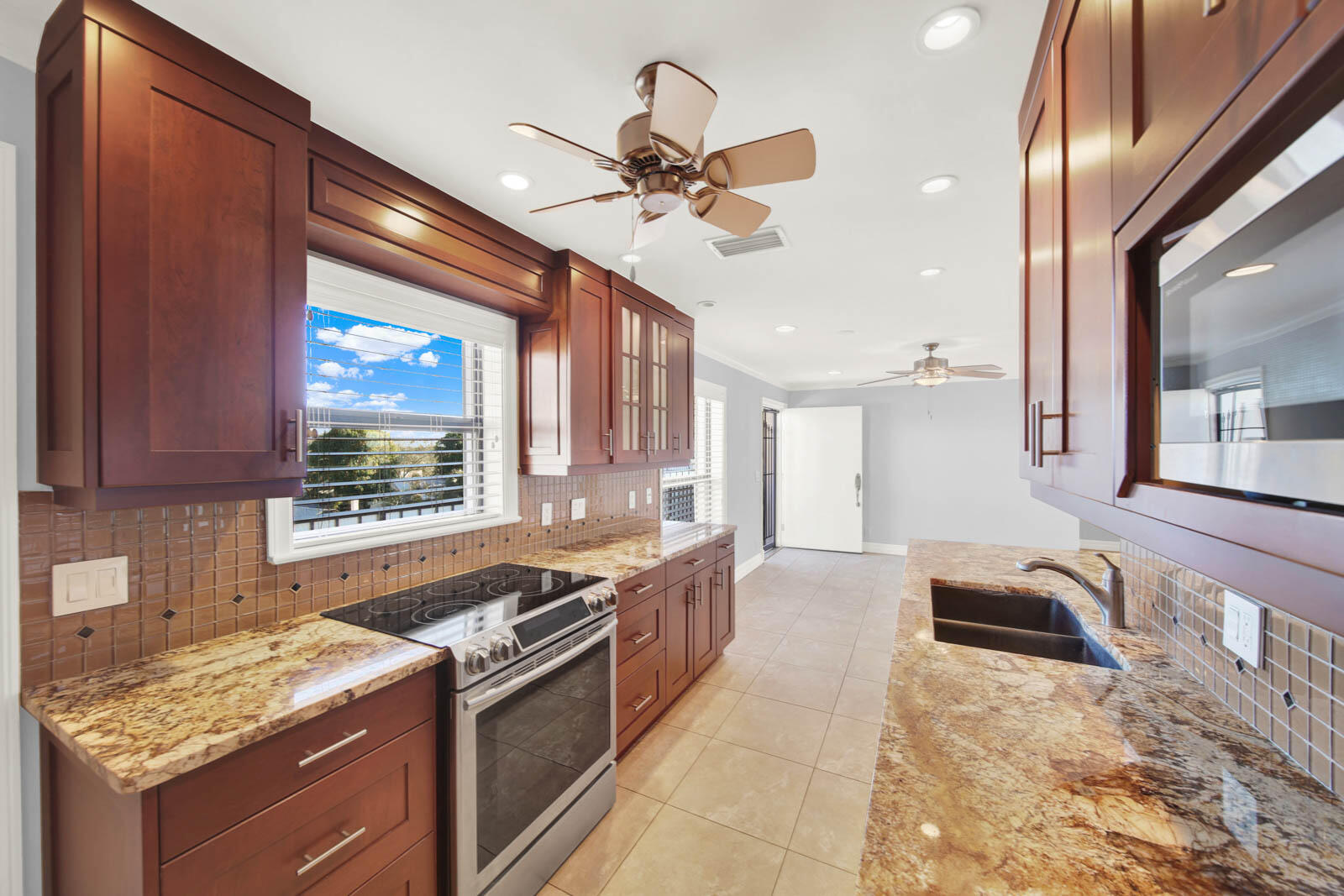 624 SW Saint Lucie Crescent 406