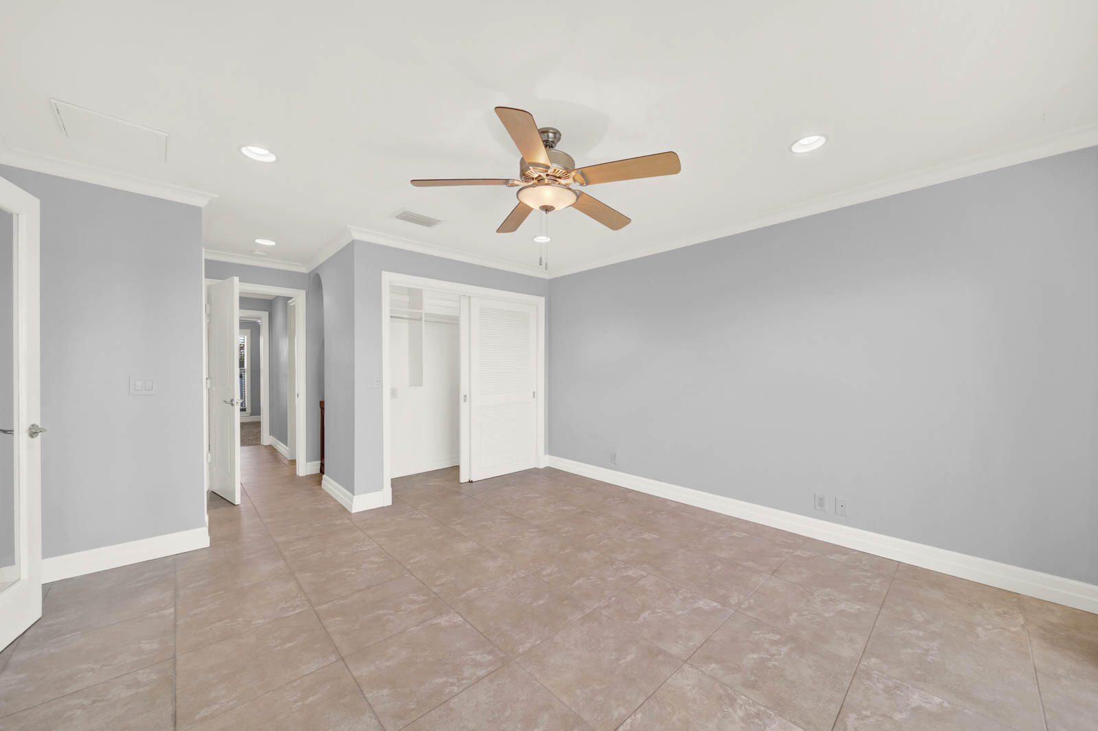 624 SW Saint Lucie Crescent 406