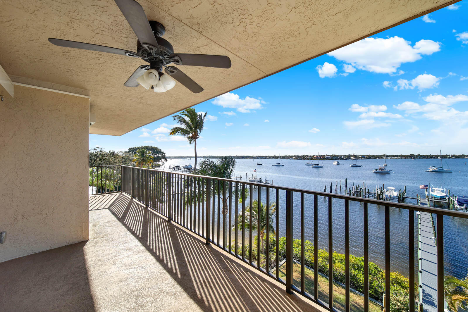 624 SW Saint Lucie Crescent 406