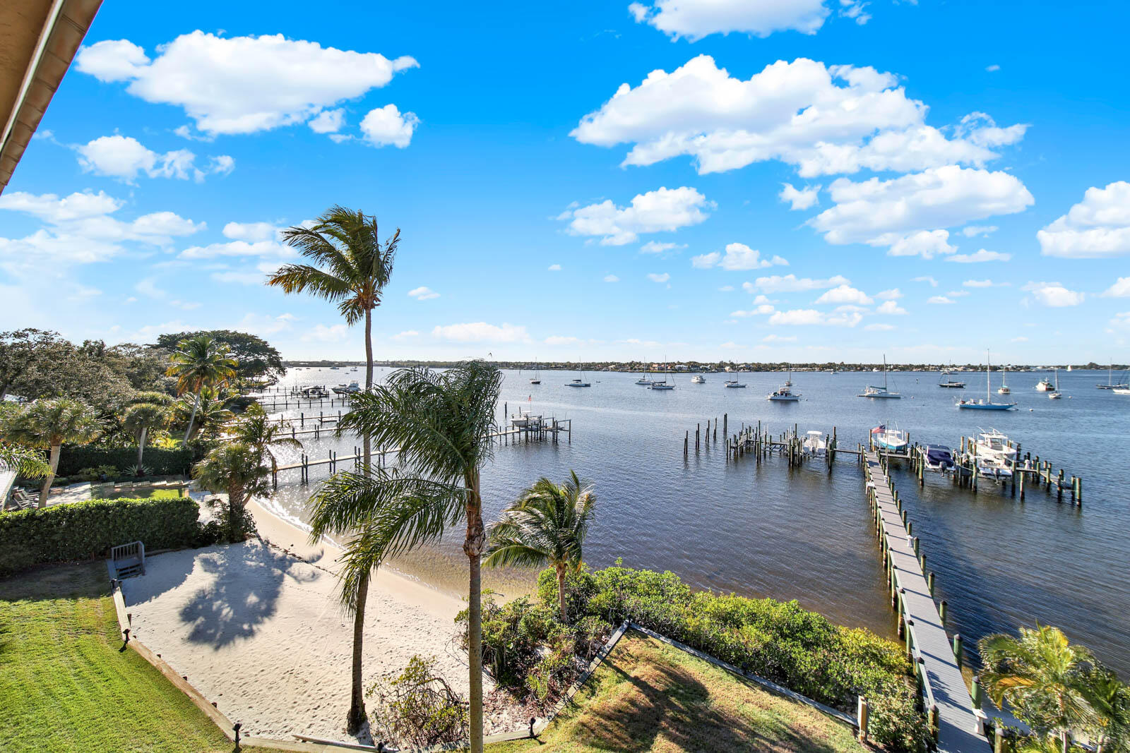 624 SW Saint Lucie Crescent 406