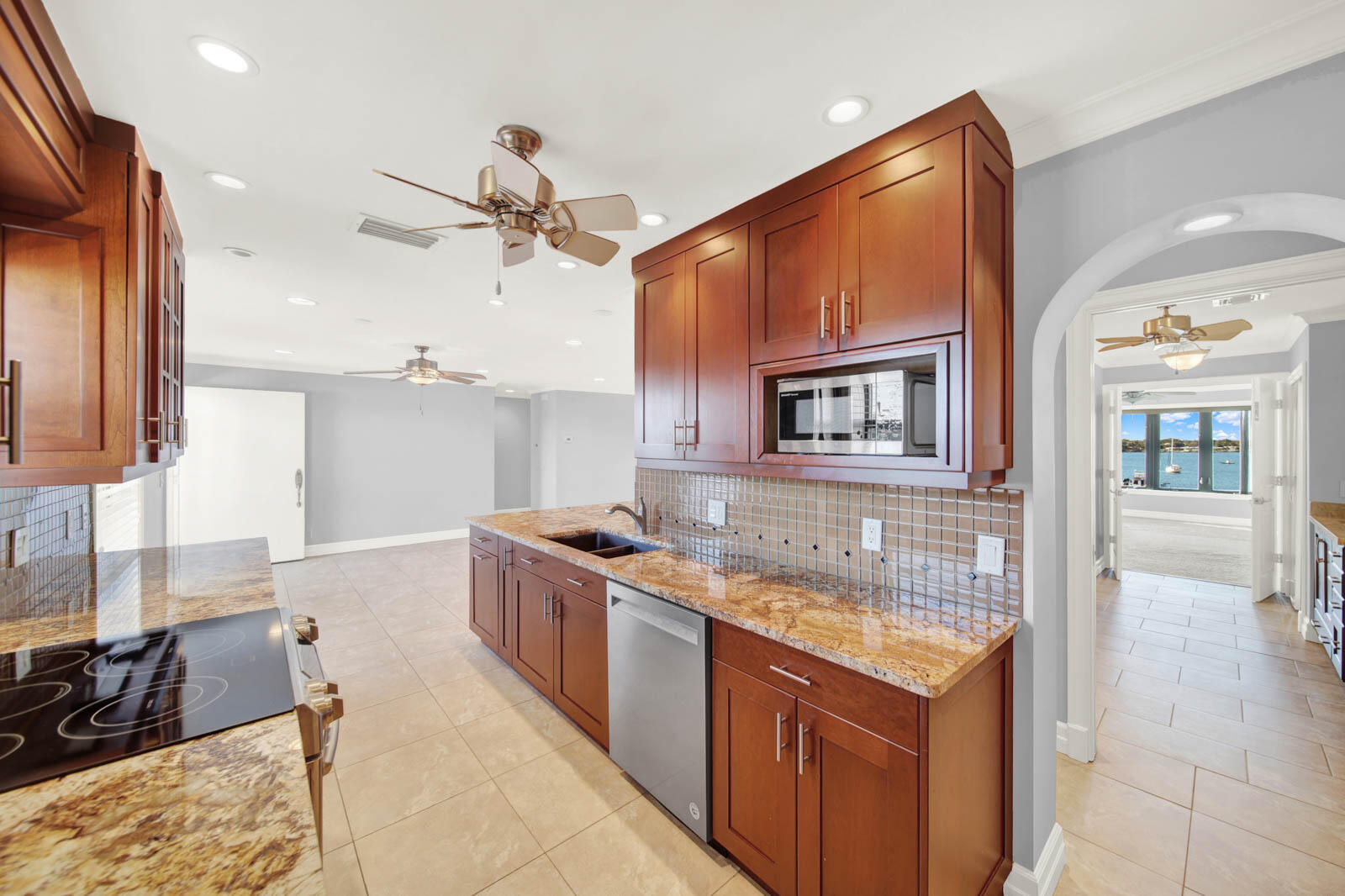 624 SW Saint Lucie Crescent 406