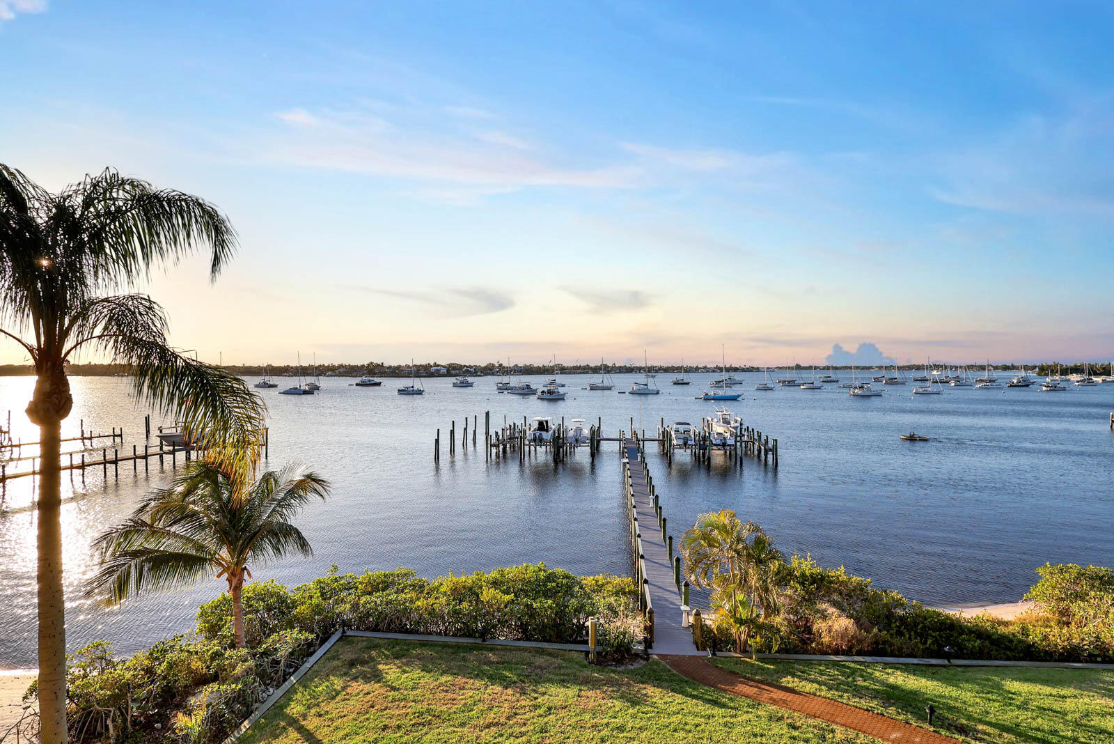 624 SW Saint Lucie Crescent 306