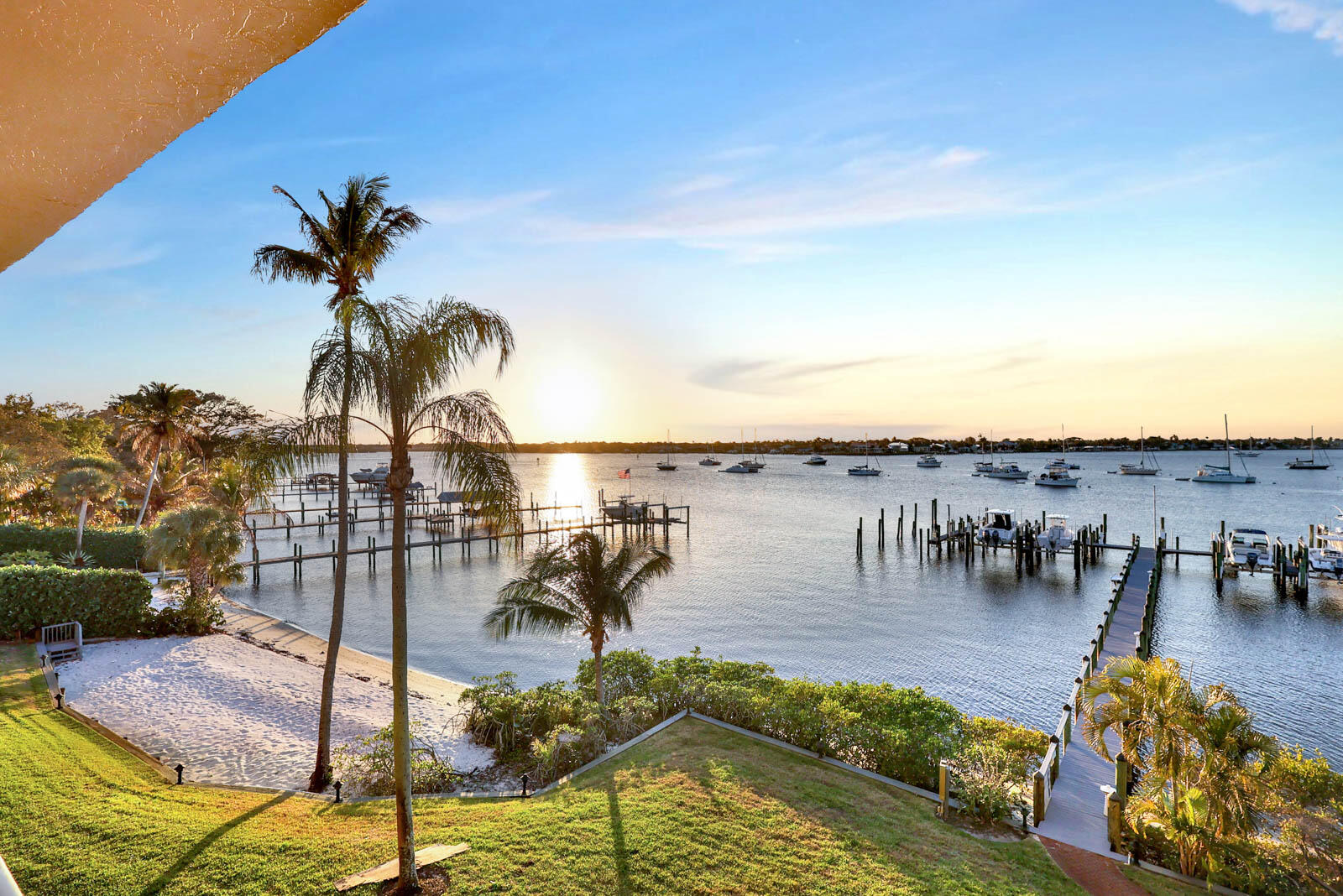 624 SW Saint Lucie Crescent 306