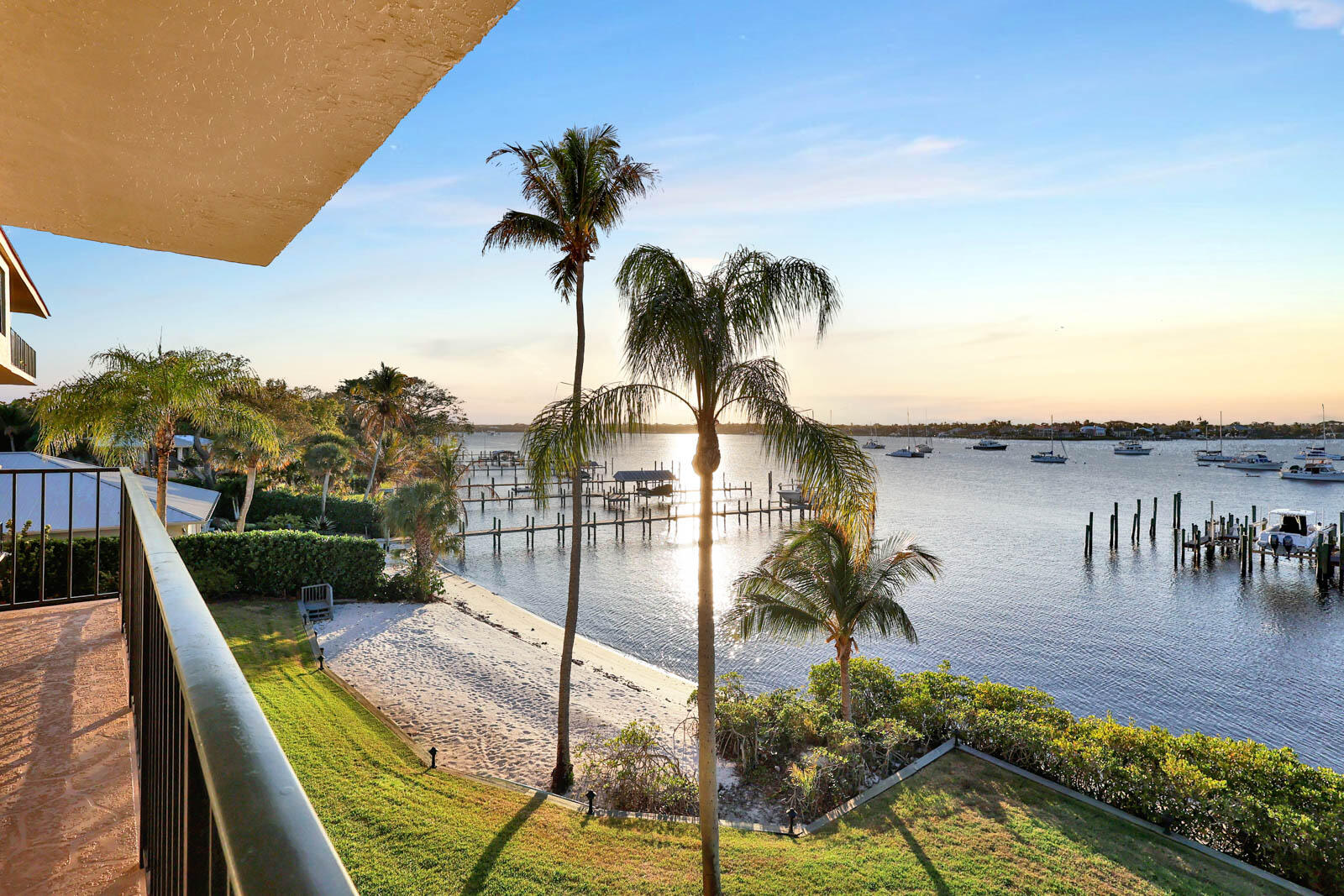 624 SW Saint Lucie Crescent 306