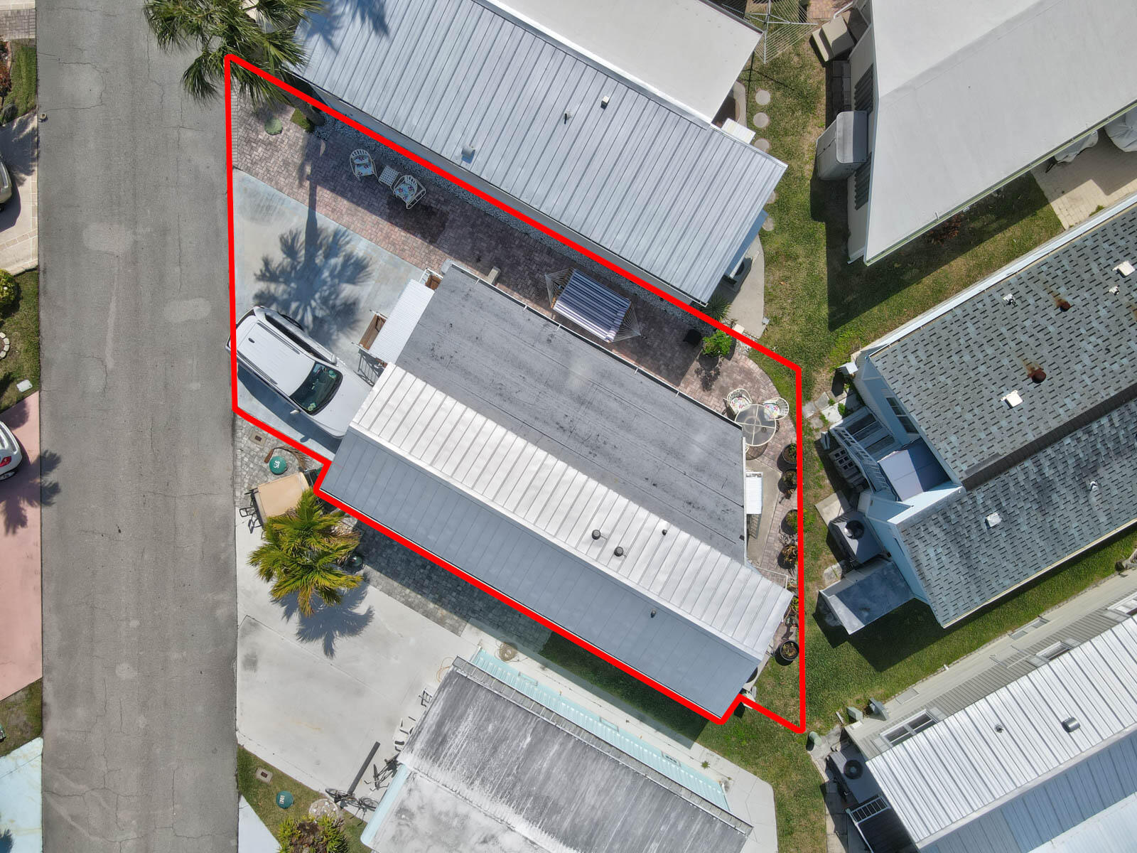 976 Nettles Boulevard