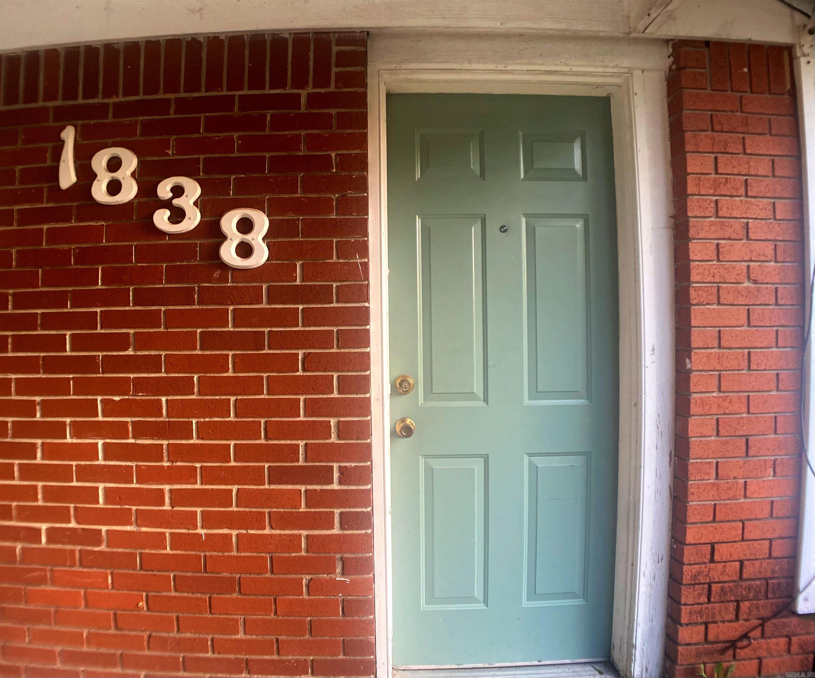 1838 Center Street