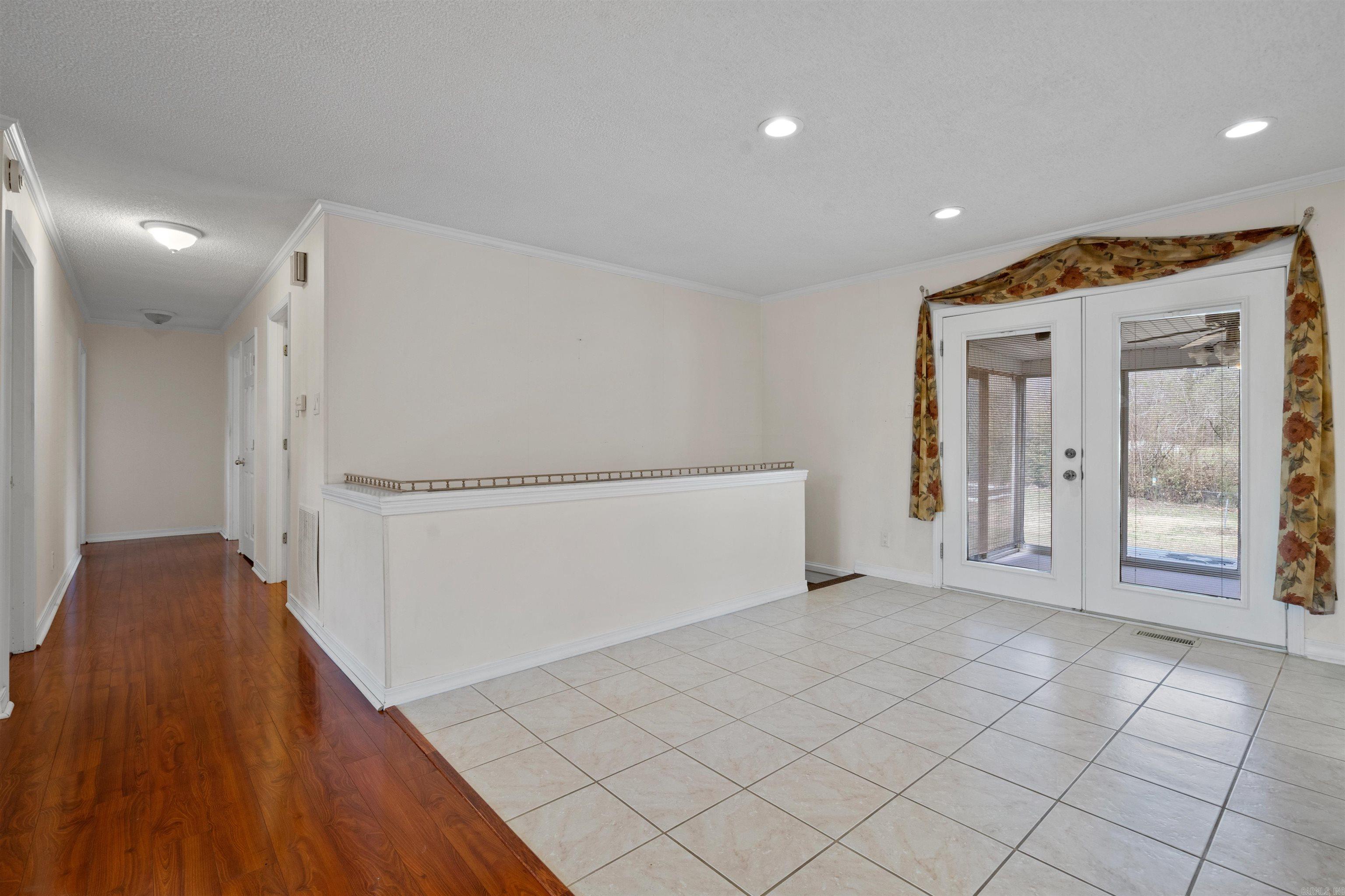 107 N Rogers Road