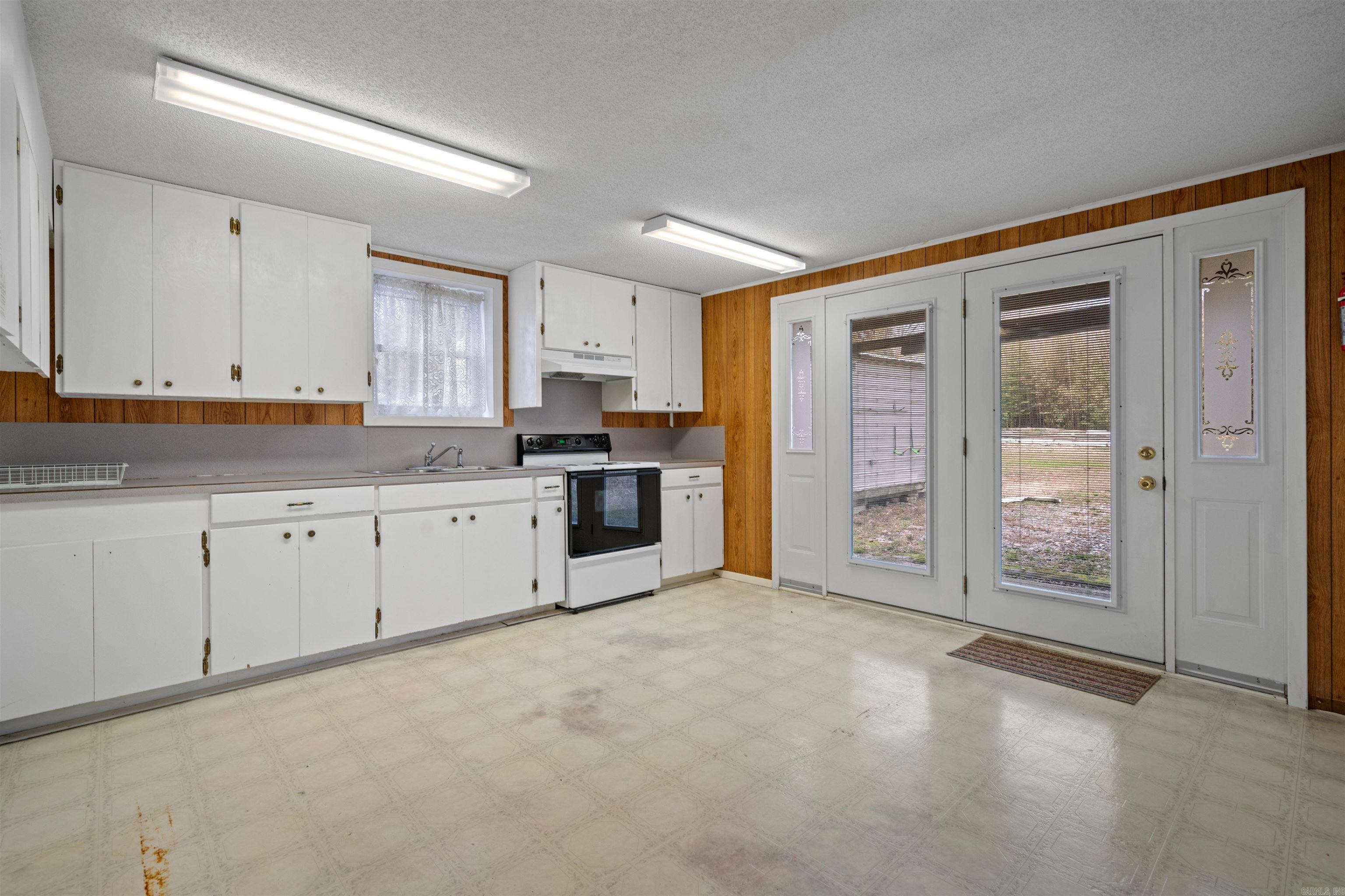 107 N Rogers Road