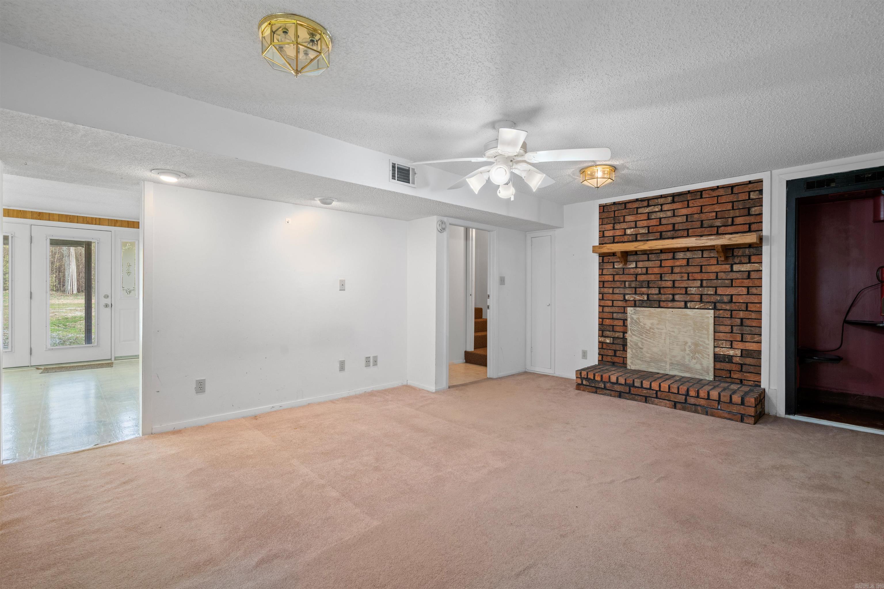 107 N Rogers Road
