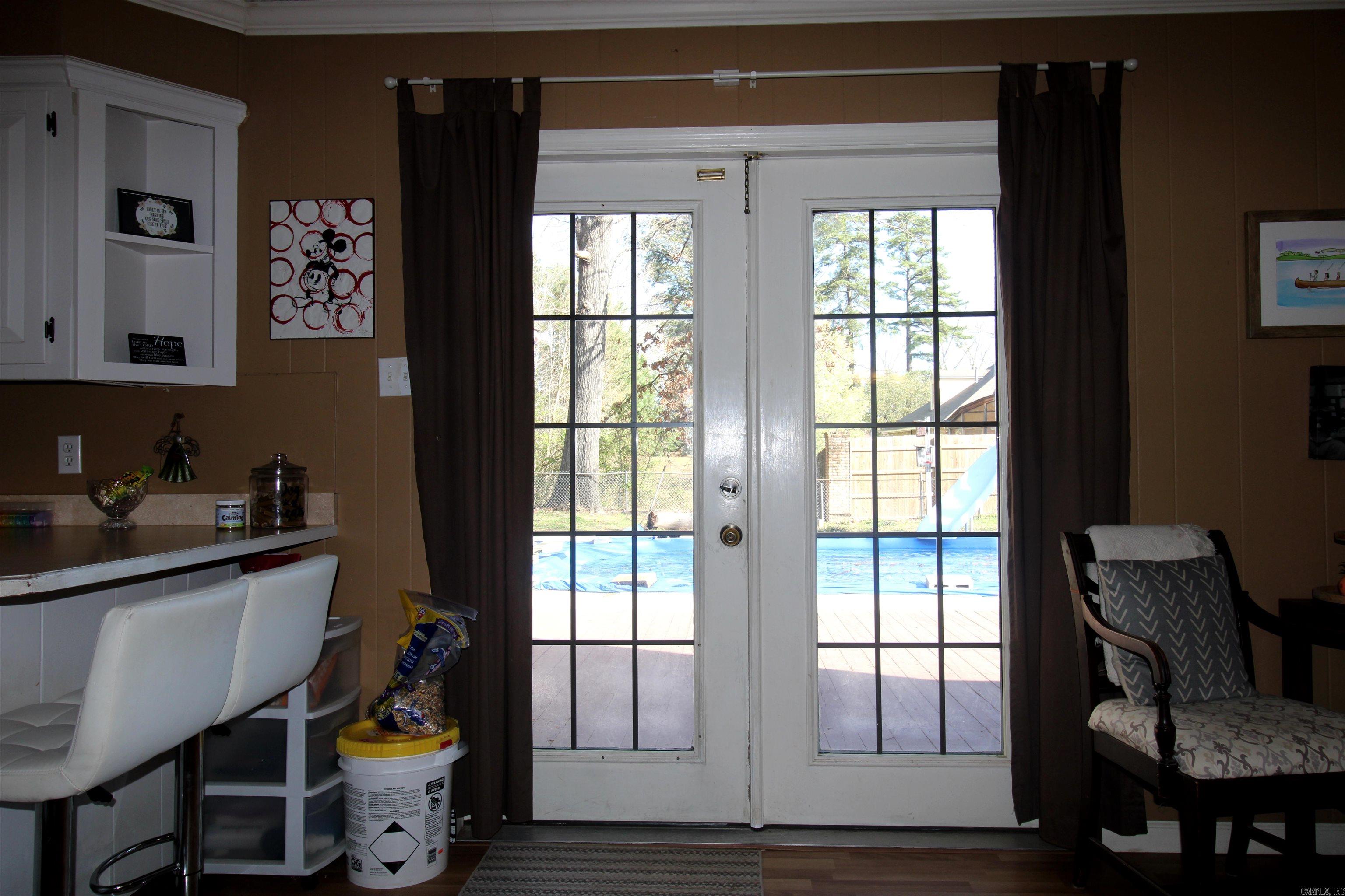2710 Lynwood Drive
