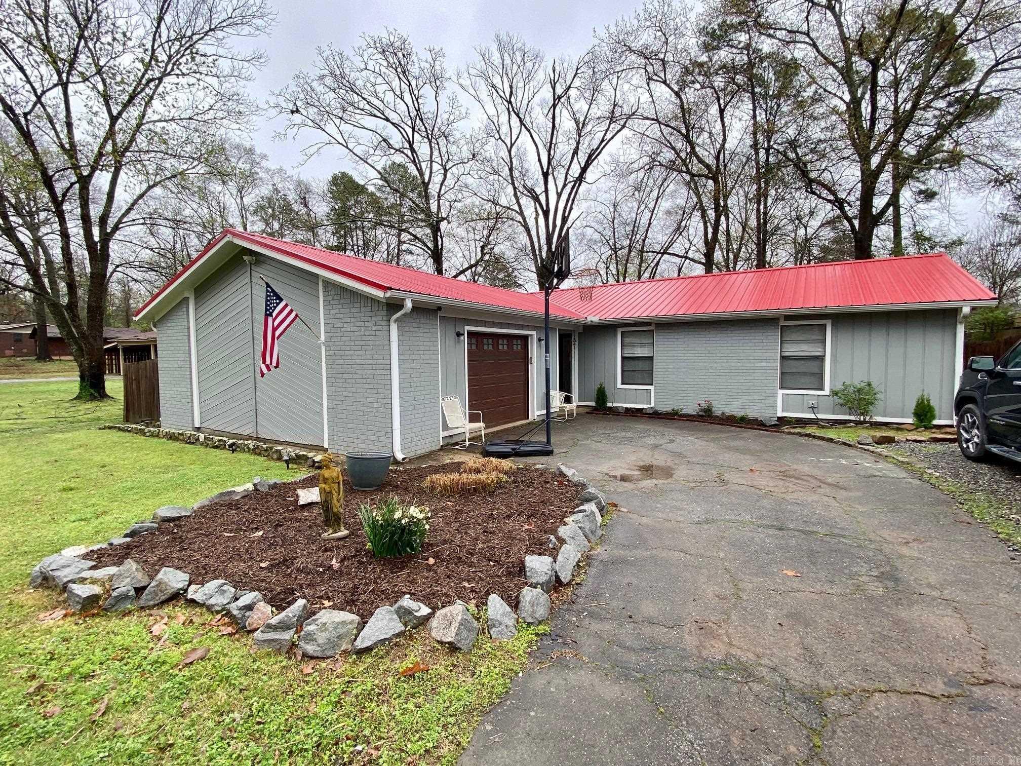 831 Akers Road