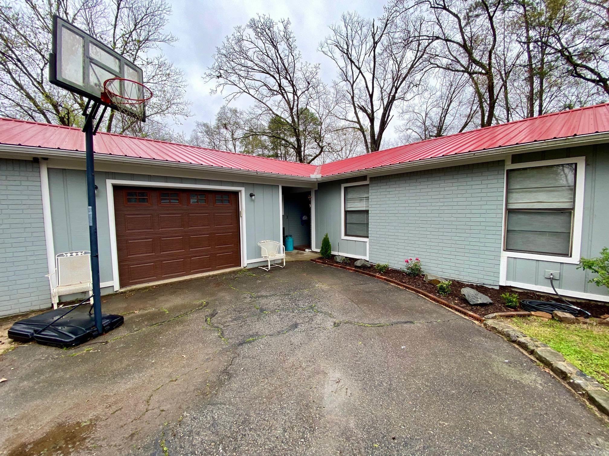 831 Akers Road