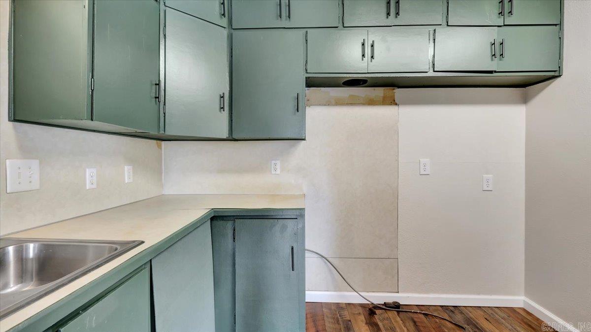 802 E Maple
