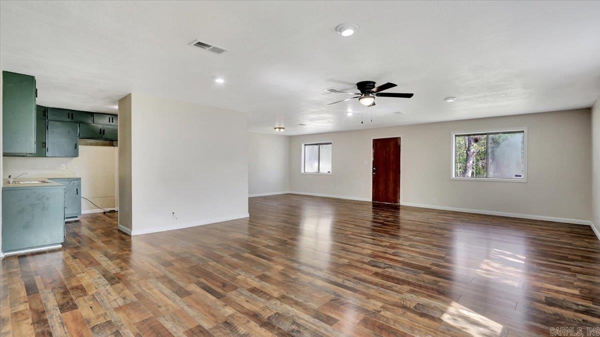 802 E Maple