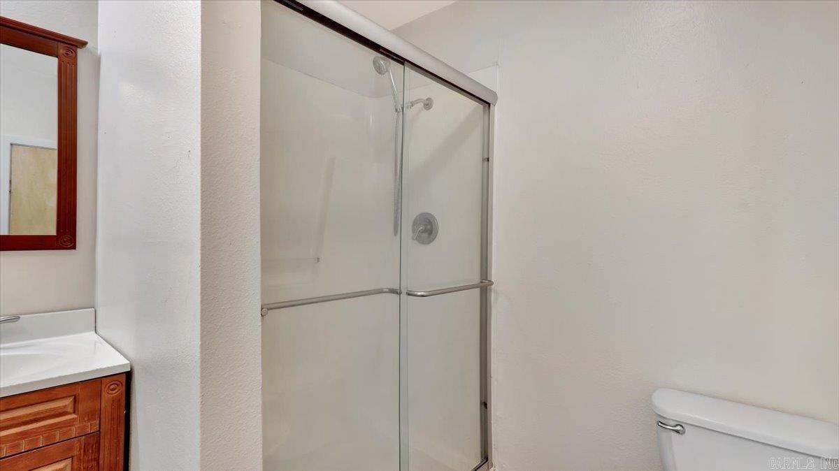 802 E Maple