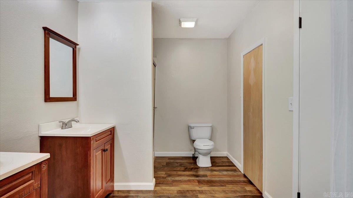 802 E Maple