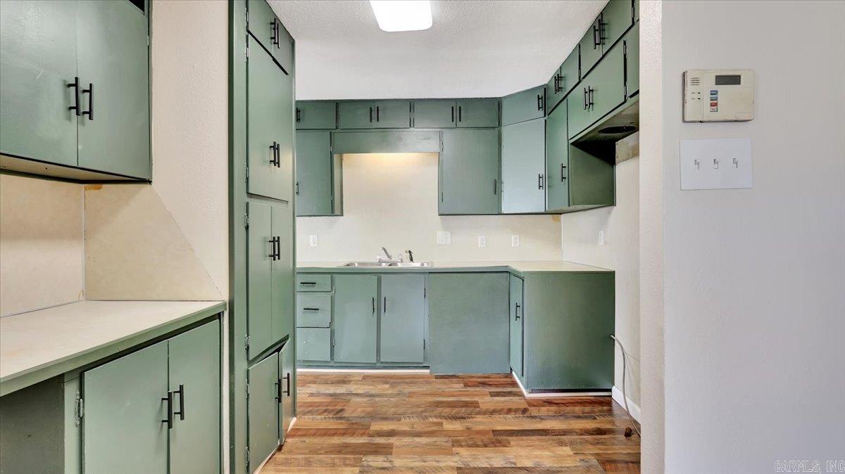 802 E Maple