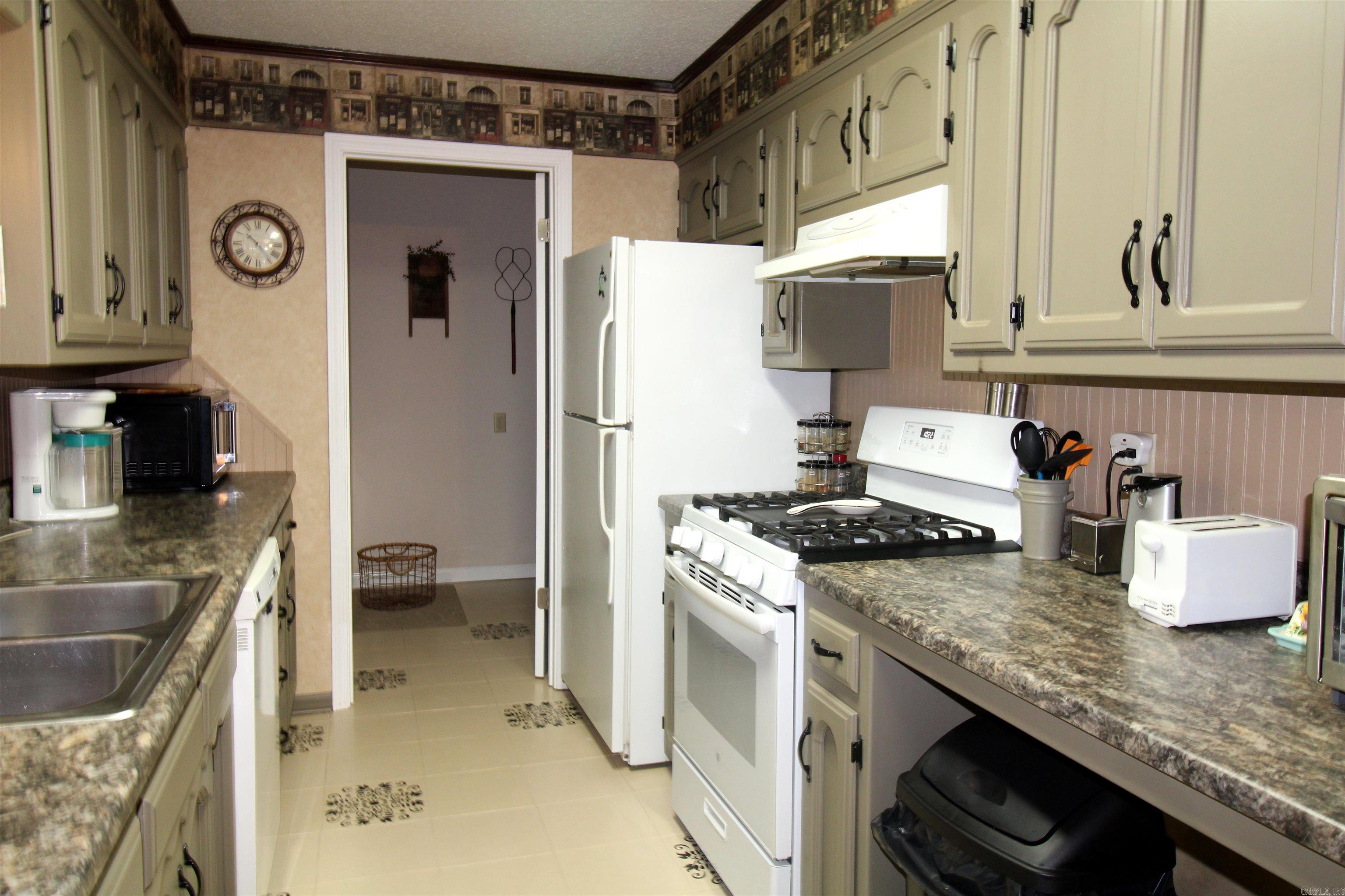 1005 Village Drive