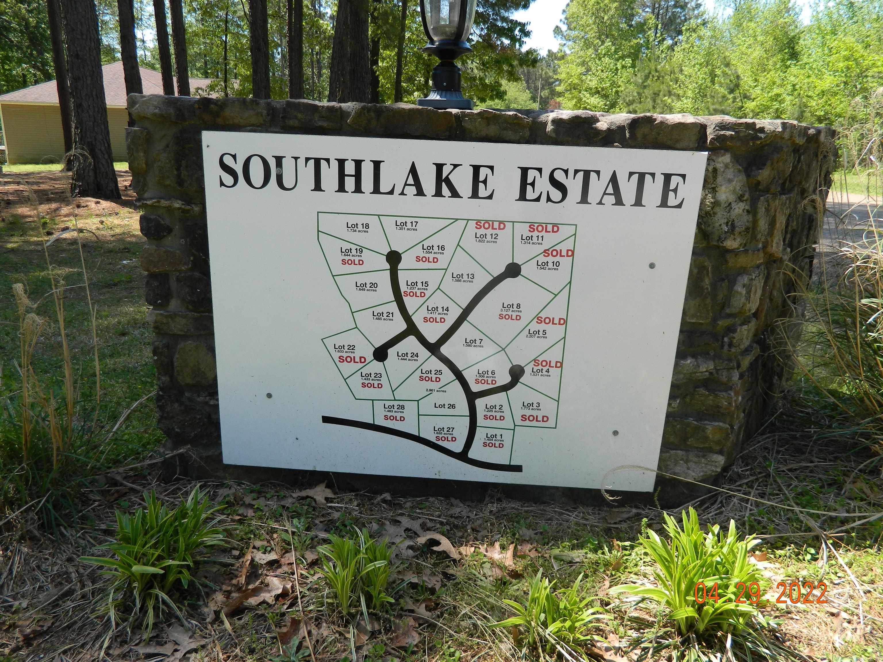 25 Southlake Estates