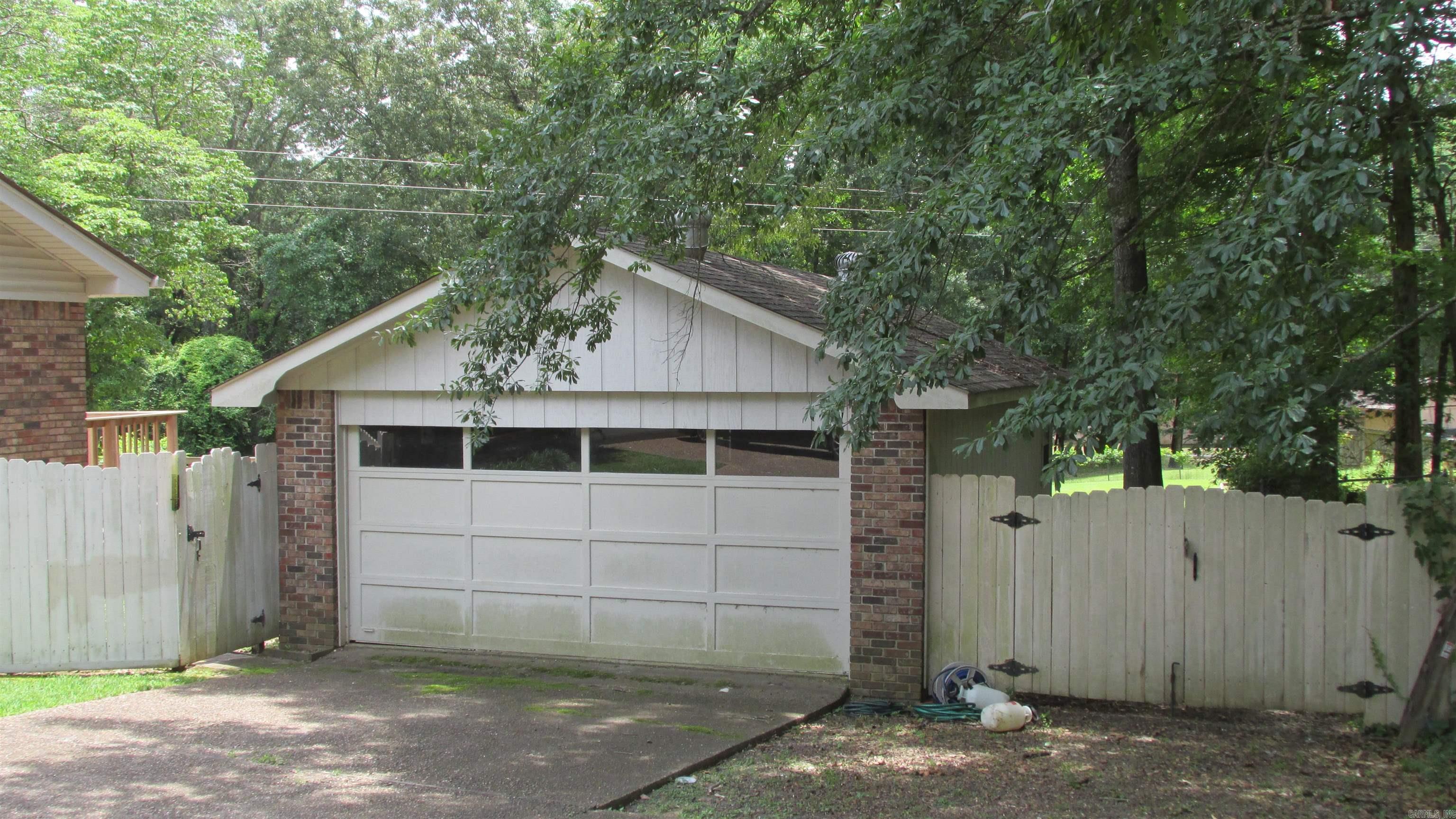 11 Glendale Court