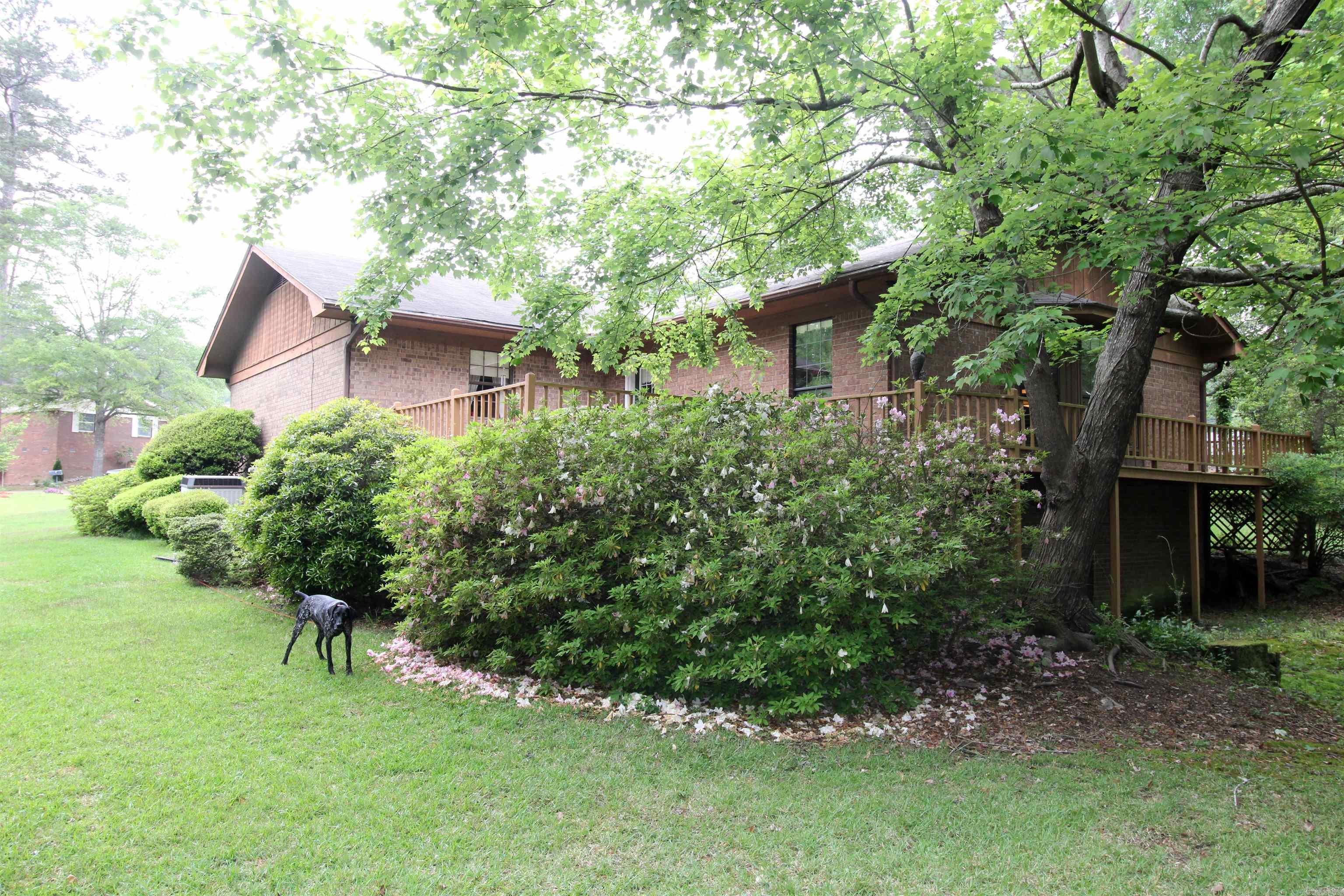10 Lexington Circle