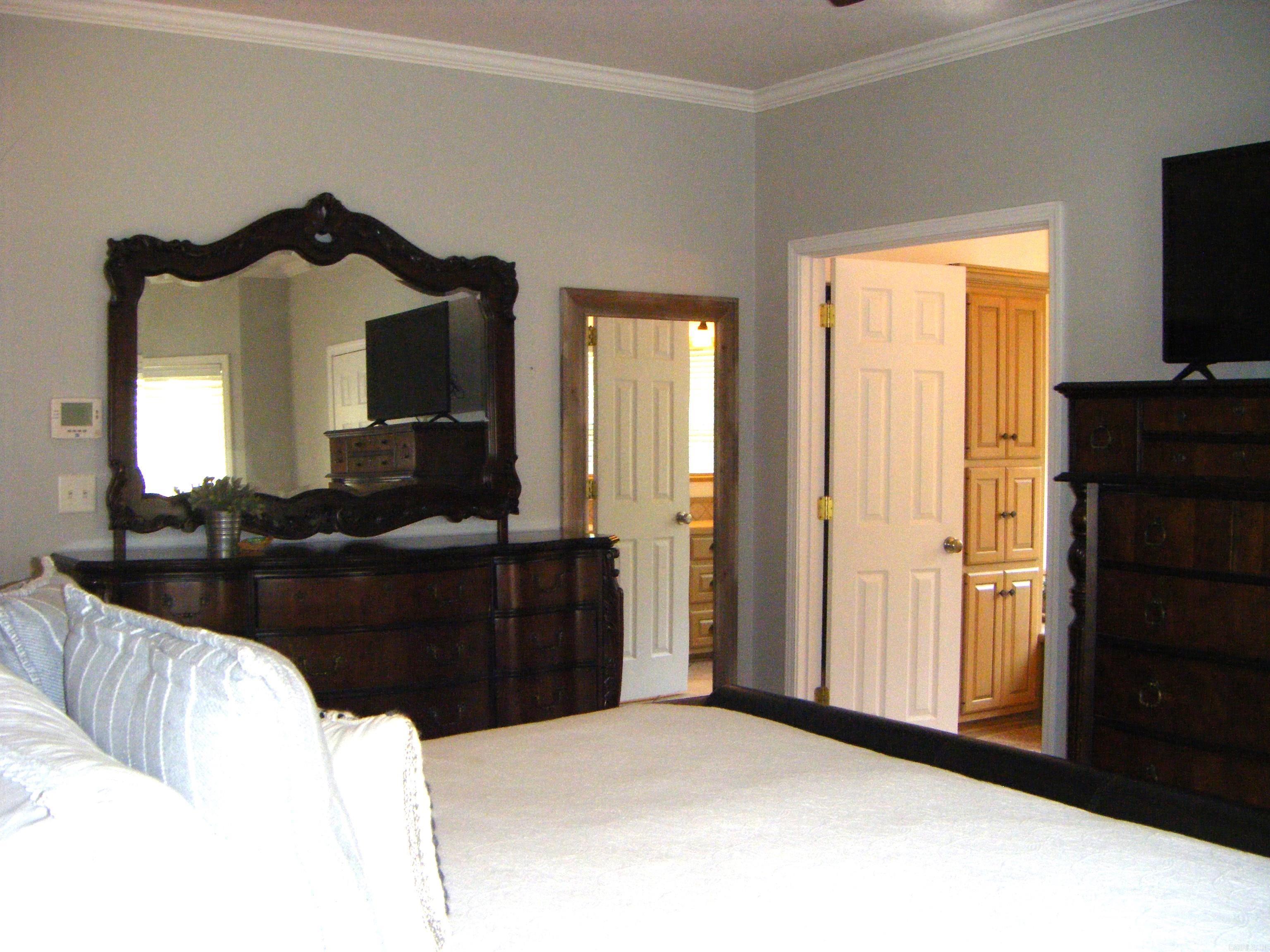 399 Moon Valley Road