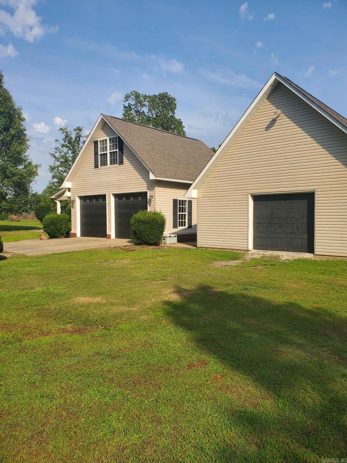 399 Moon Valley Road