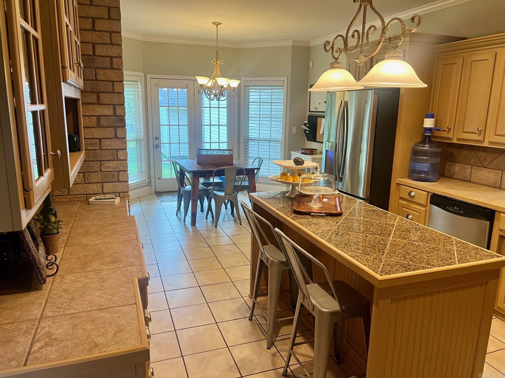 399 Moon Valley Road