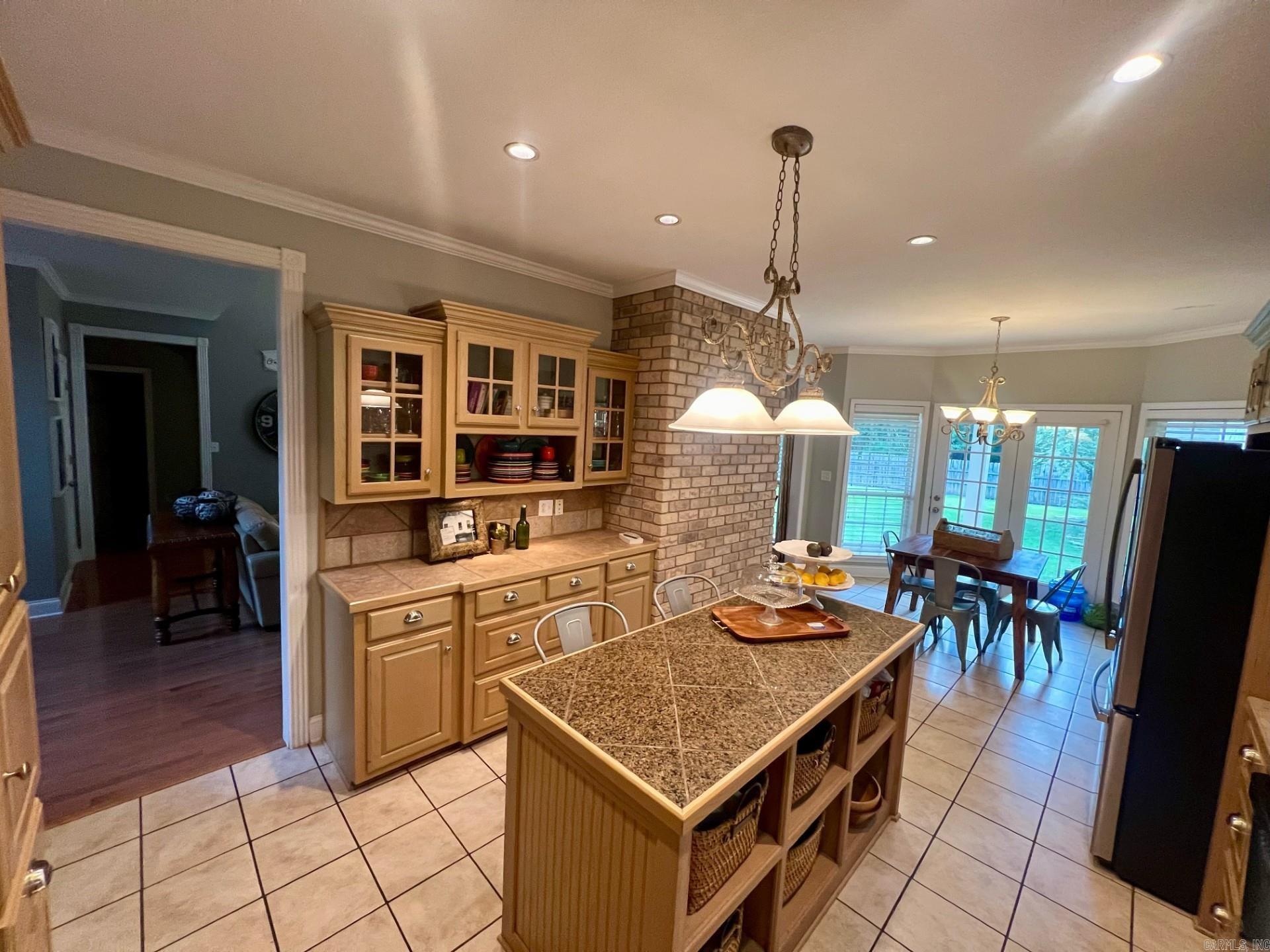 399 Moon Valley Road