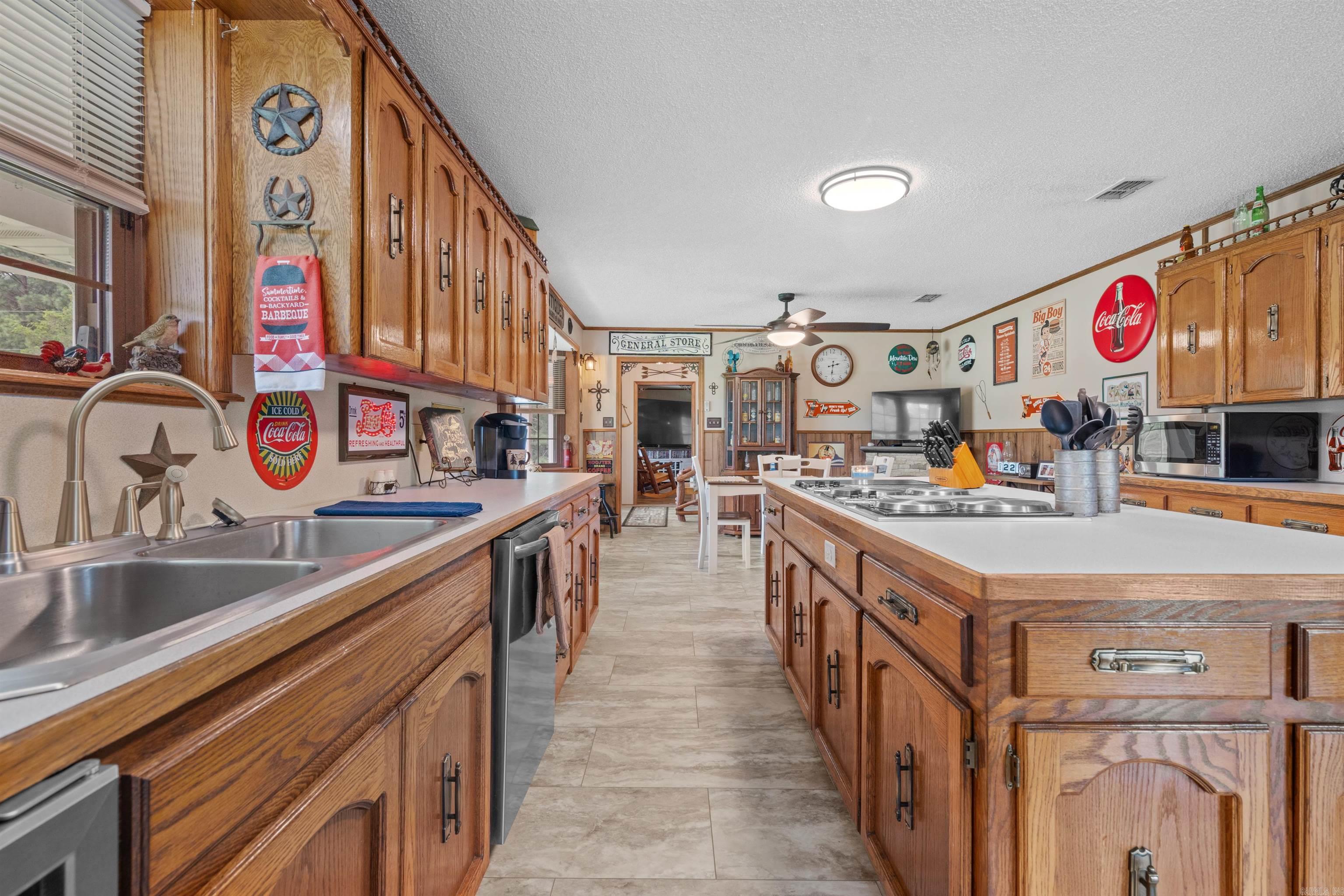 2404 Highway 128