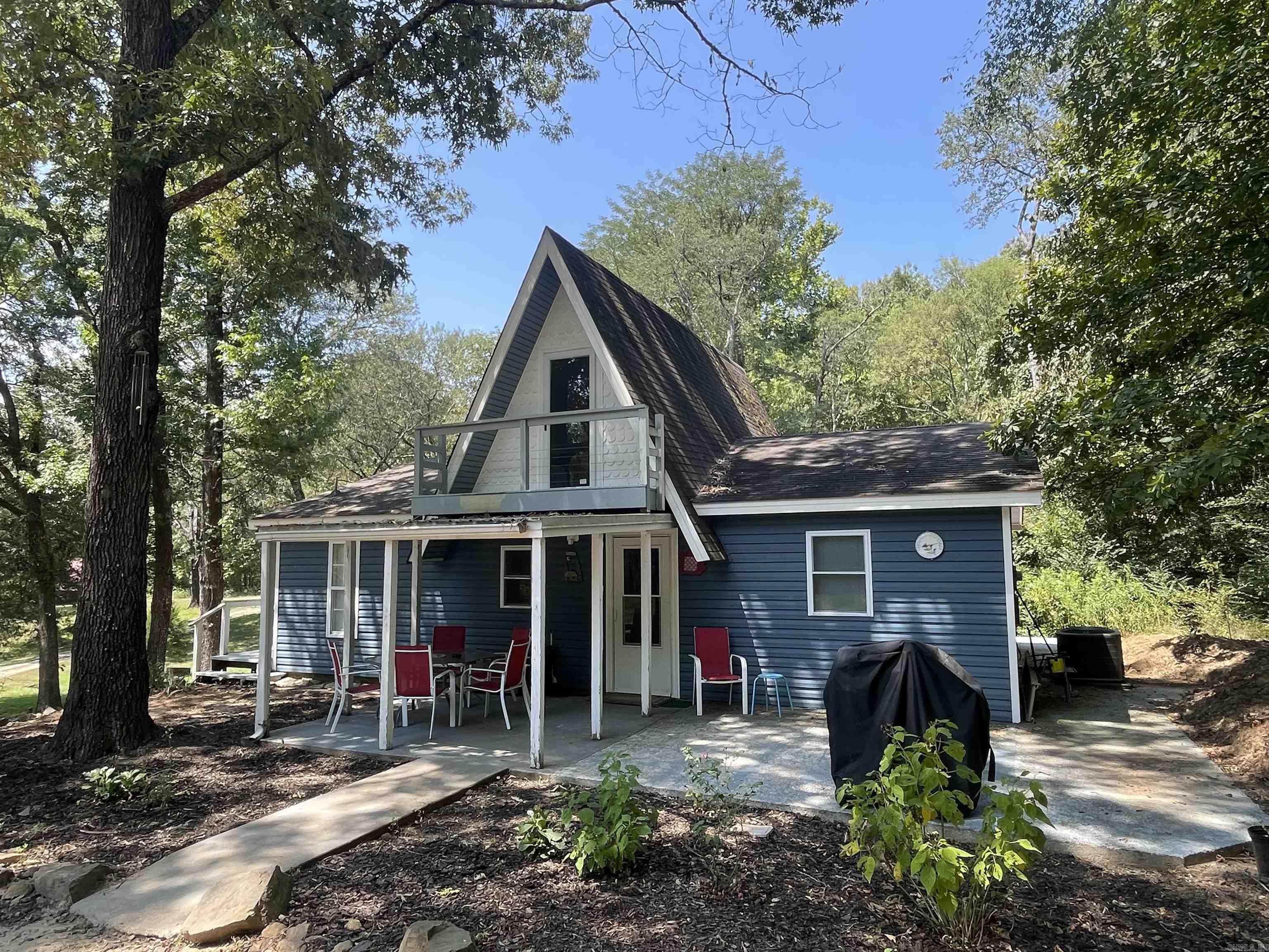132 Scottland Lane