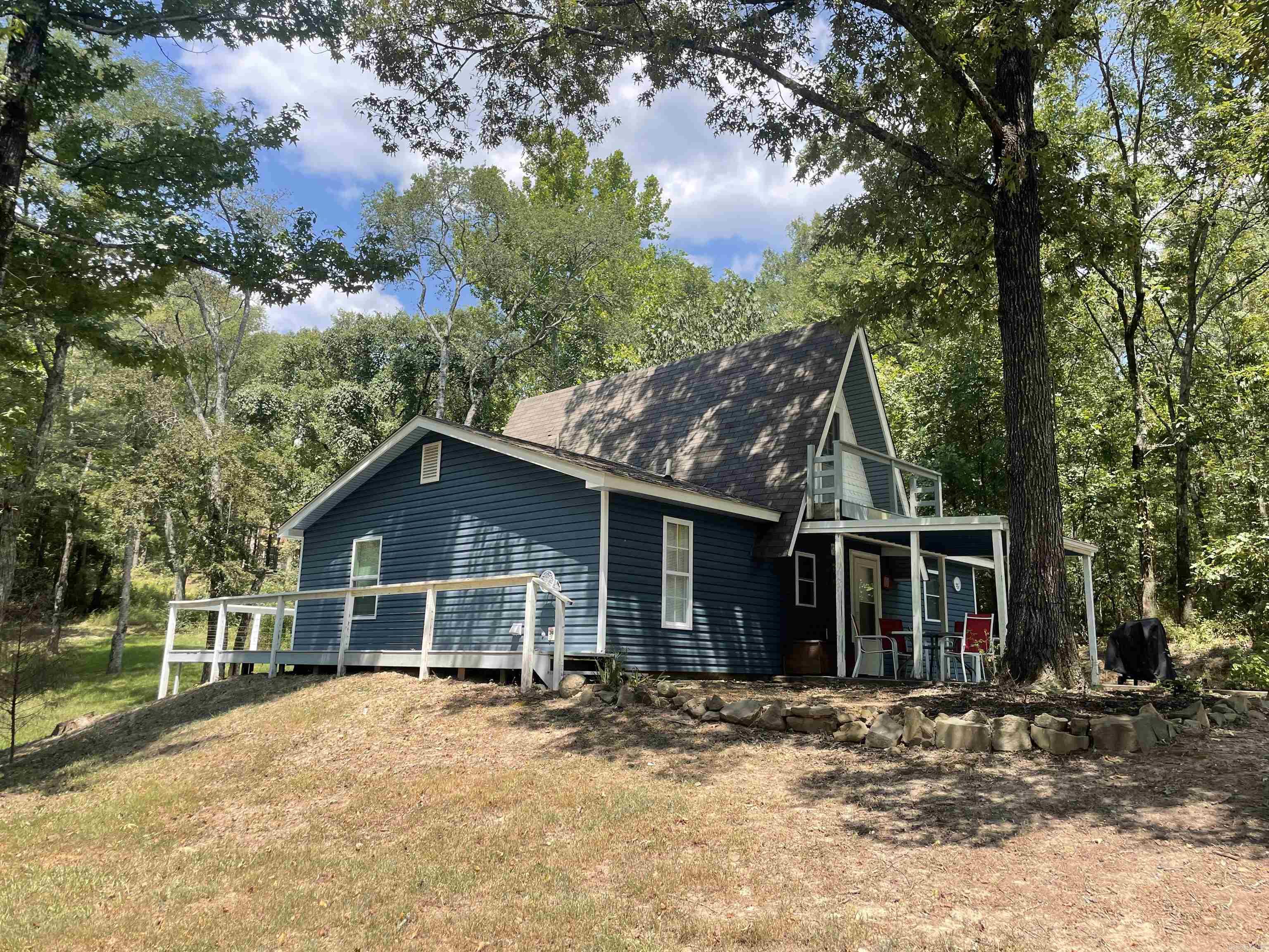 132 Scottland Lane