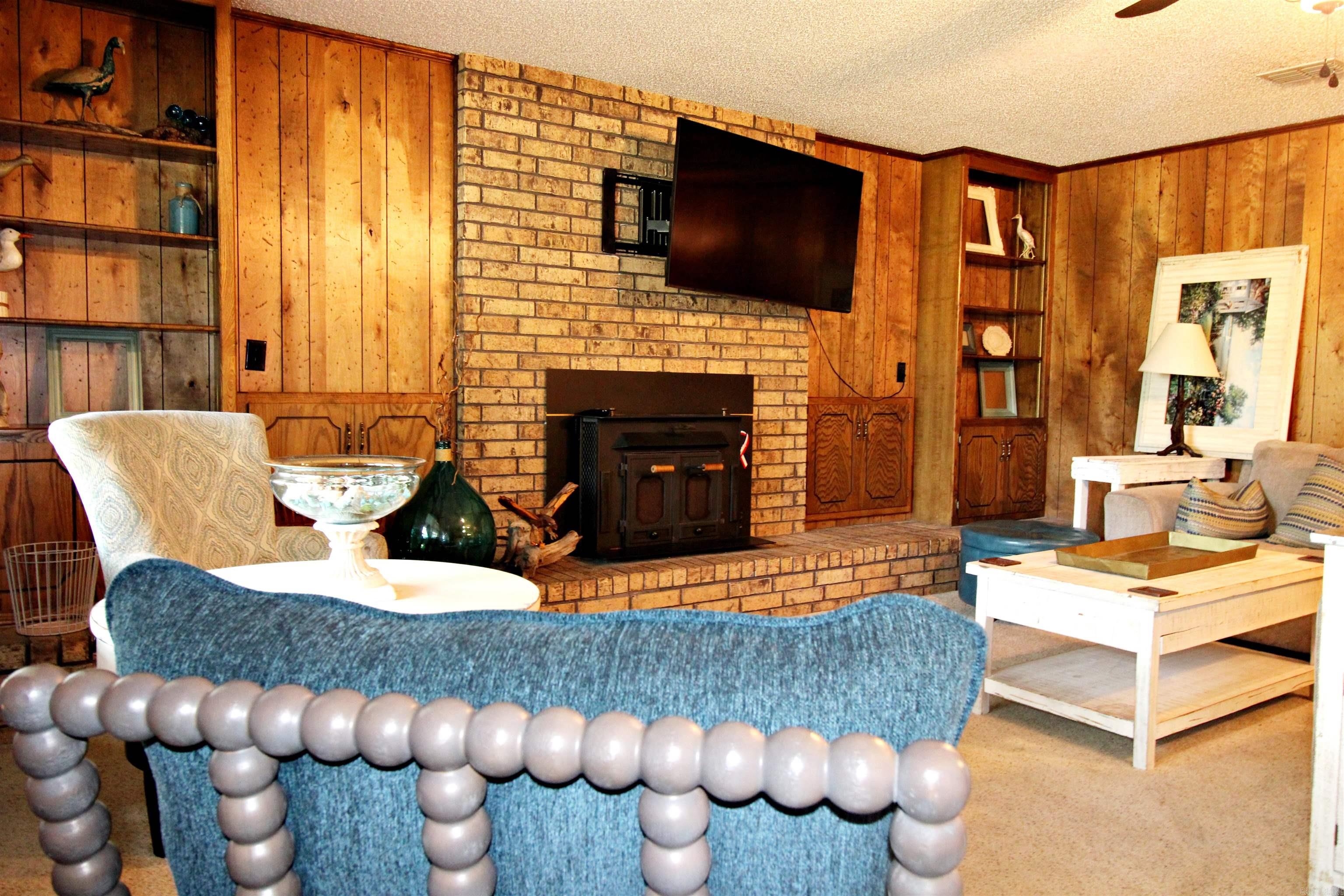 2427 Walnut Street