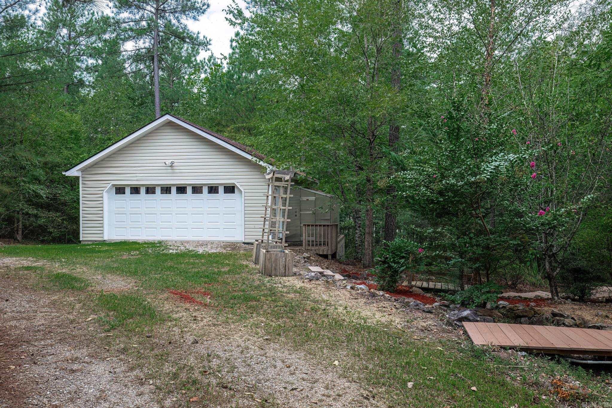 191 Falcon Ridge Trl