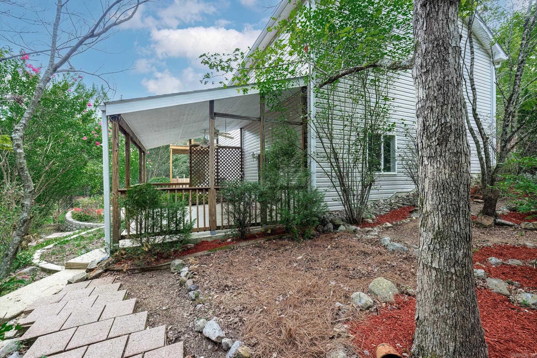 191 Falcon Ridge Trl