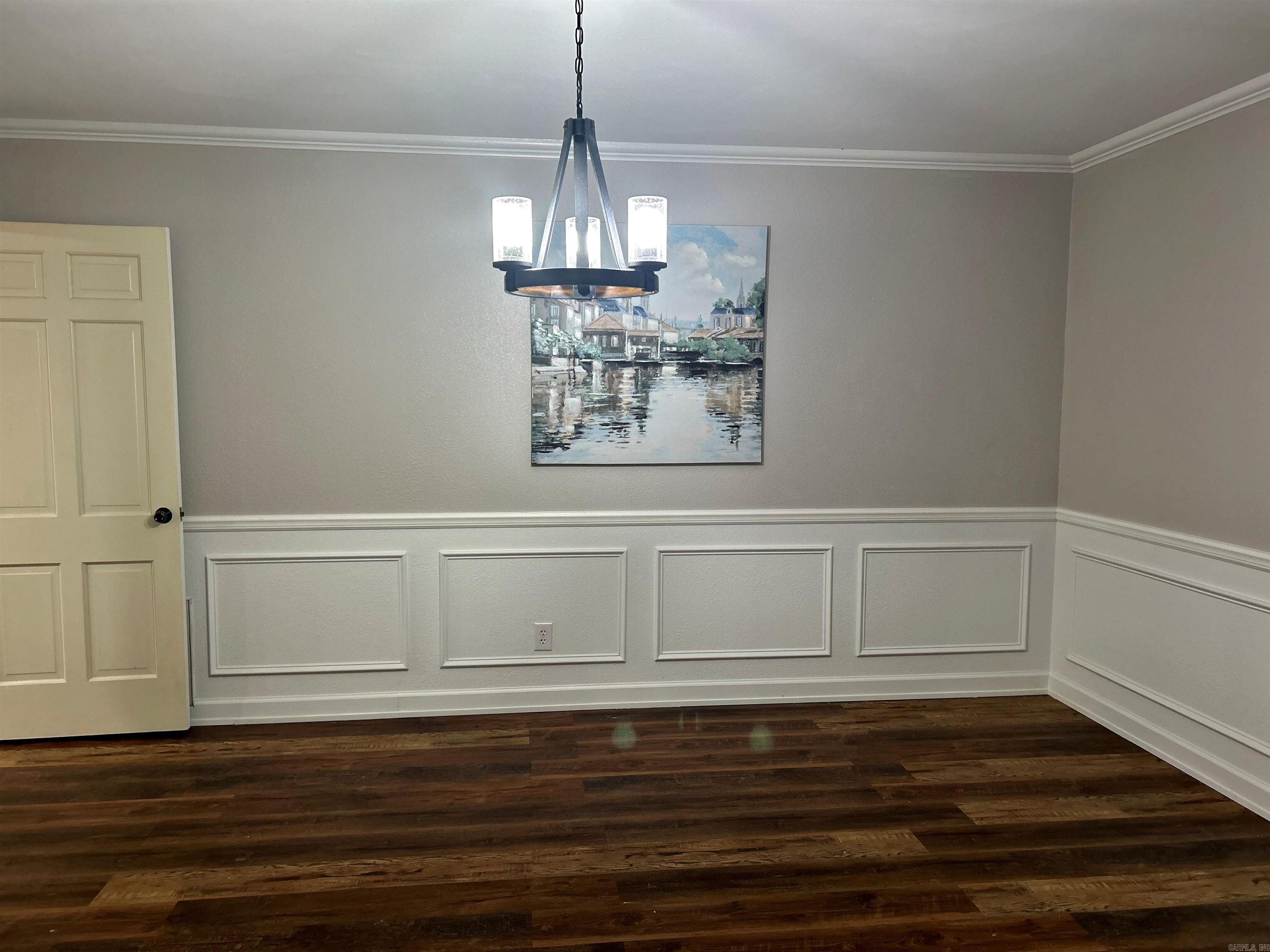 1414 Country Club Road