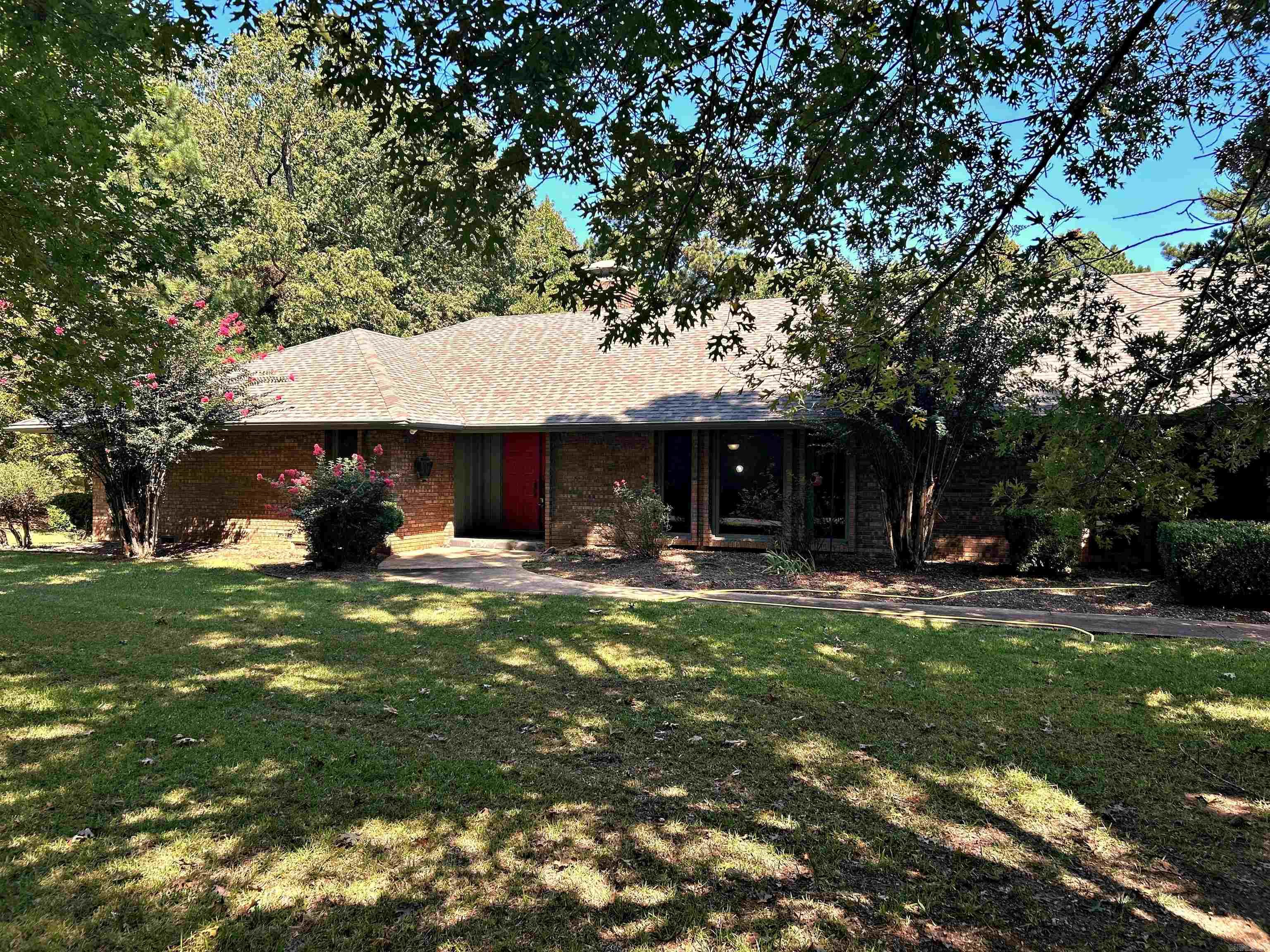 1414 Country Club Road
