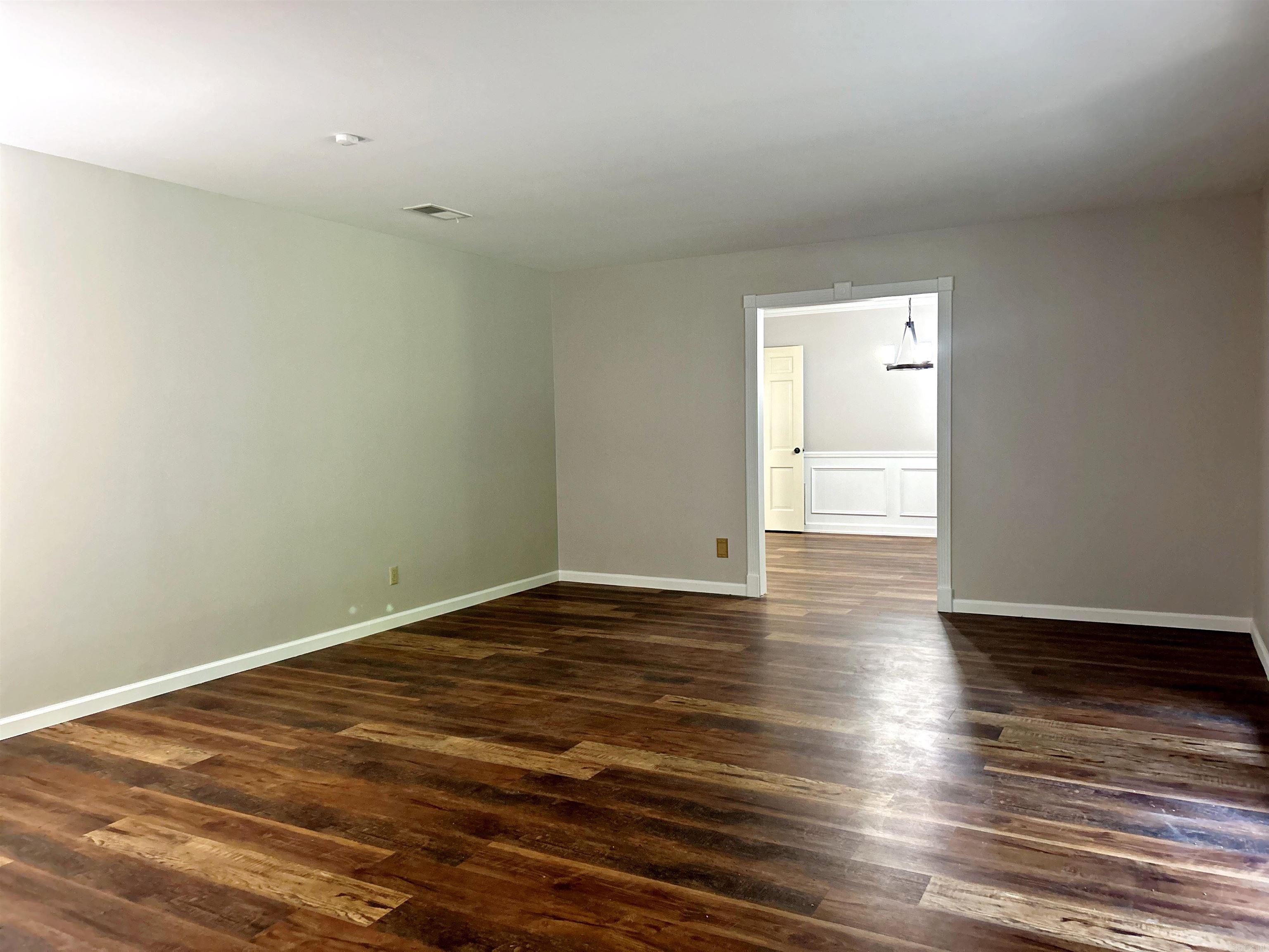 1414 Country Club Road