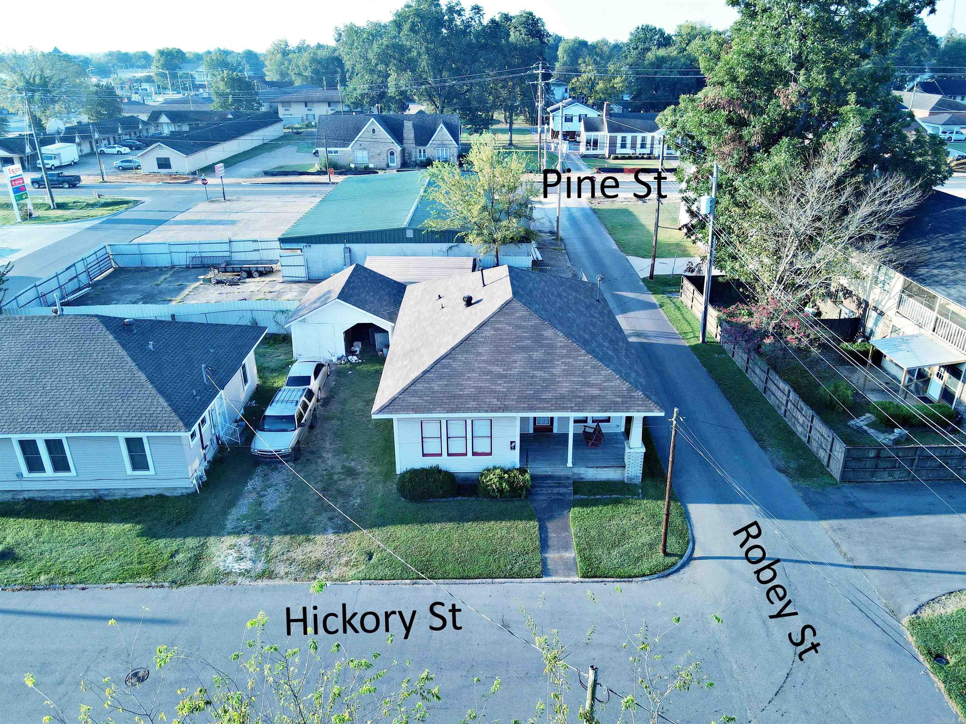 1021 Hickory Street