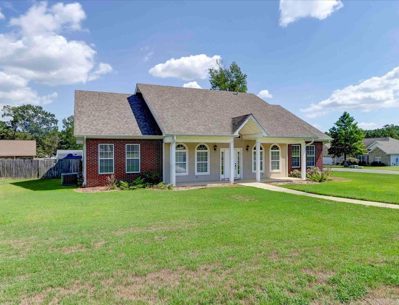 102 Golden Eye Court