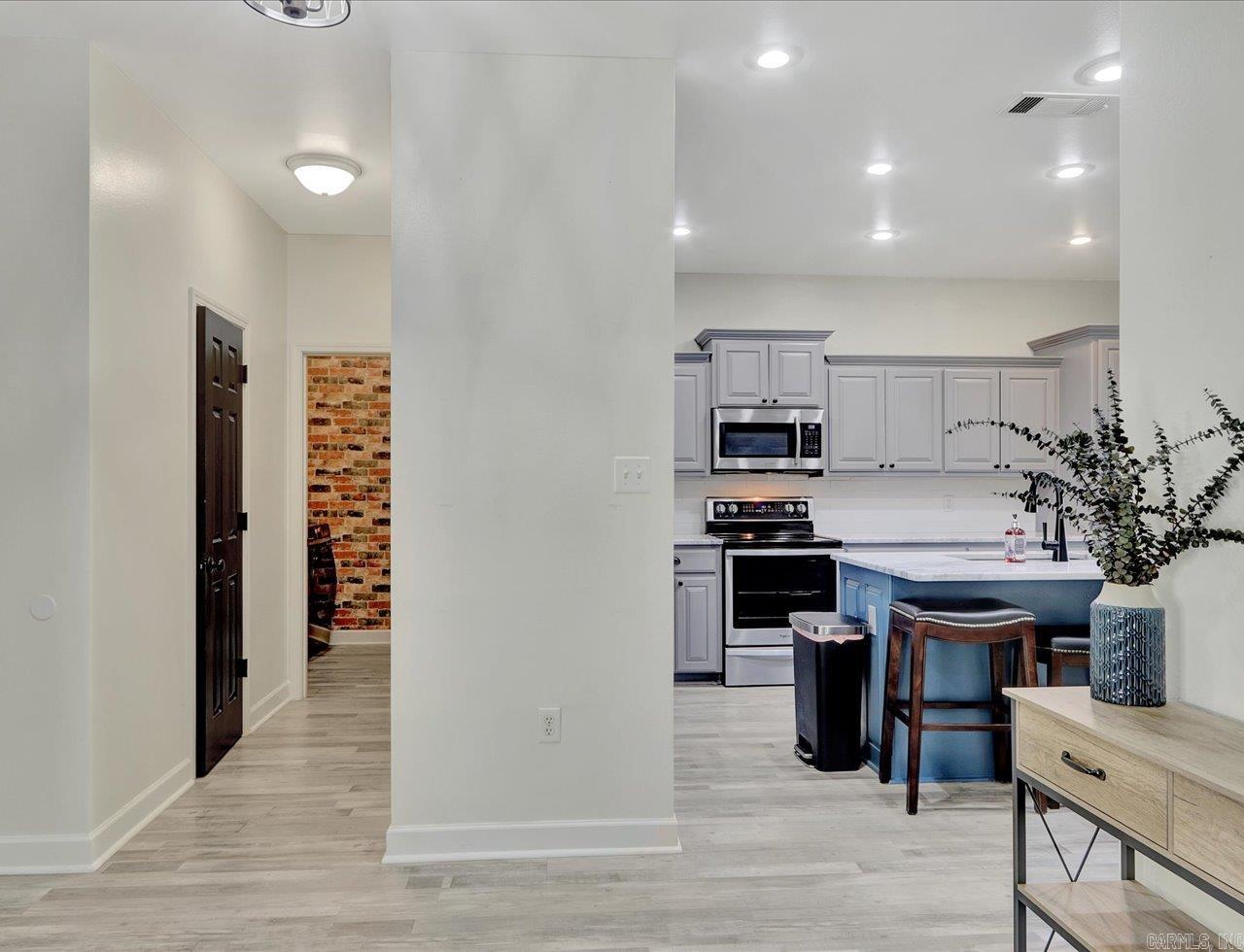 102 Golden Eye Court
