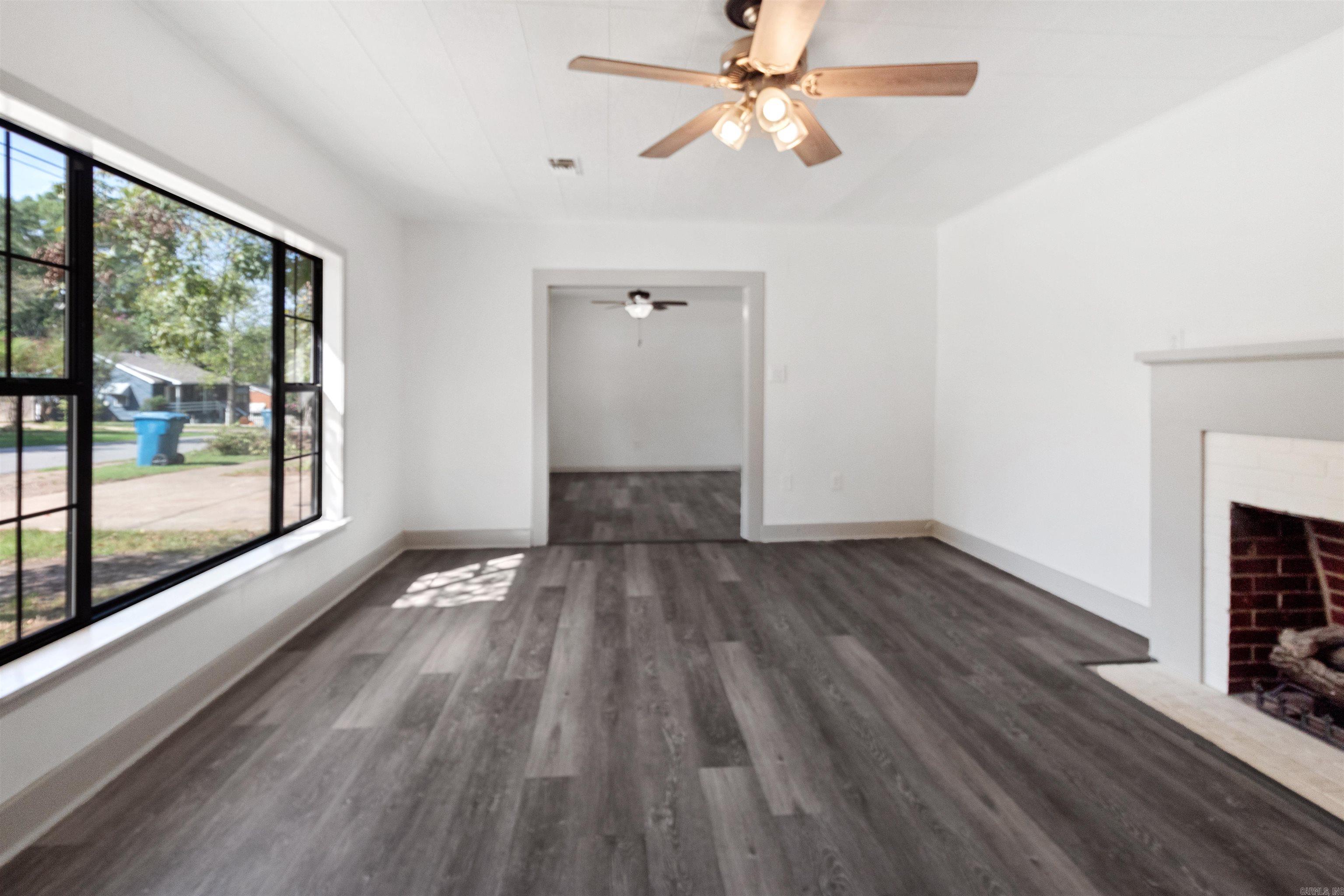 1028 E Highland Ave