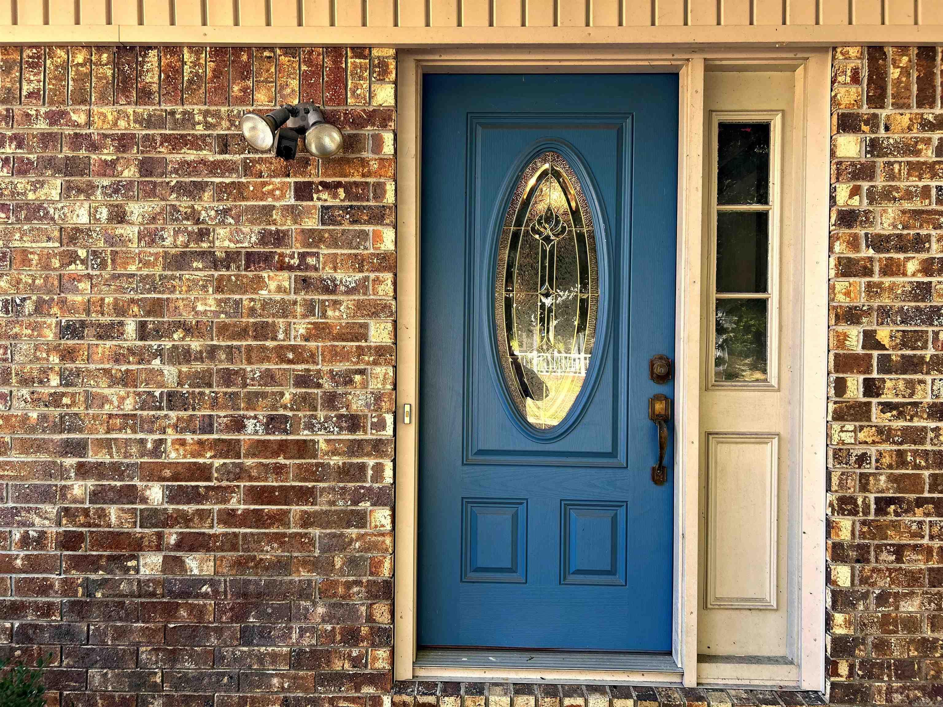 2 Holly Oak Drive