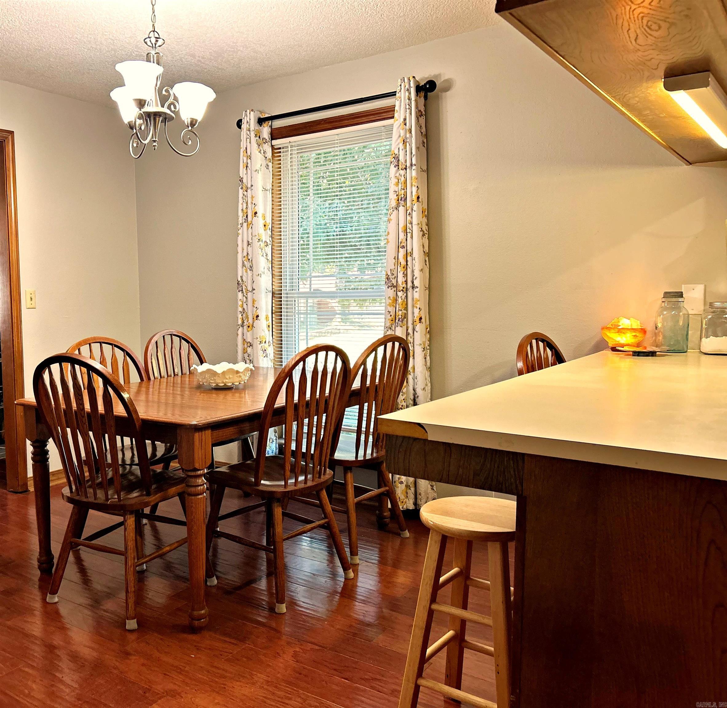 2 Holly Oak Drive