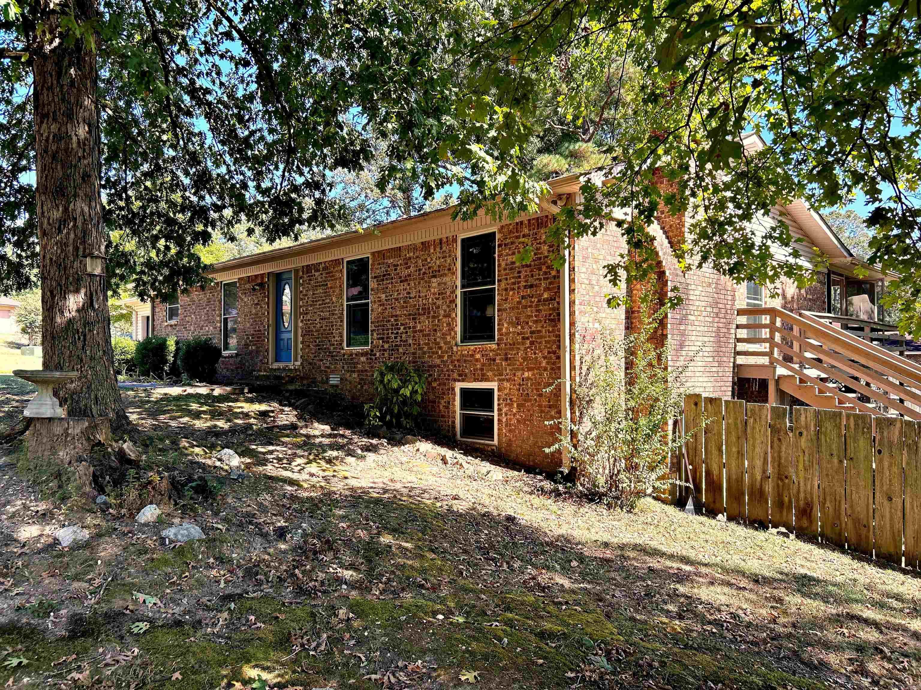 2 Holly Oak Drive